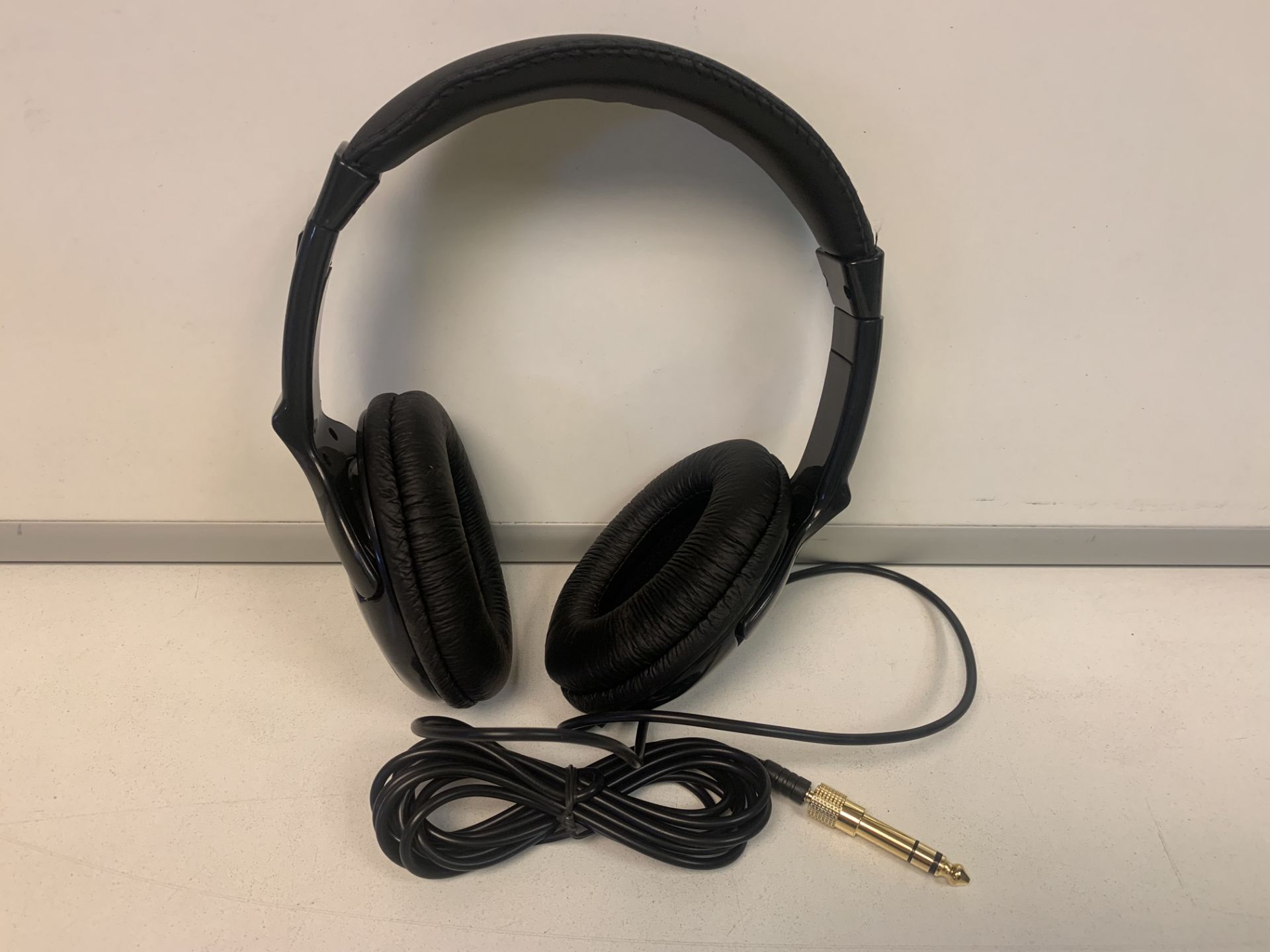 20 X BRAND NEW QTX SHB40 HEADPHONES