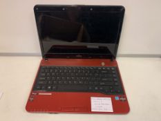 FUJITSU SIEMENS LH522 LAPTOP, WINDOWS 8, 670GB HARD DRIVE WITH CHARGER