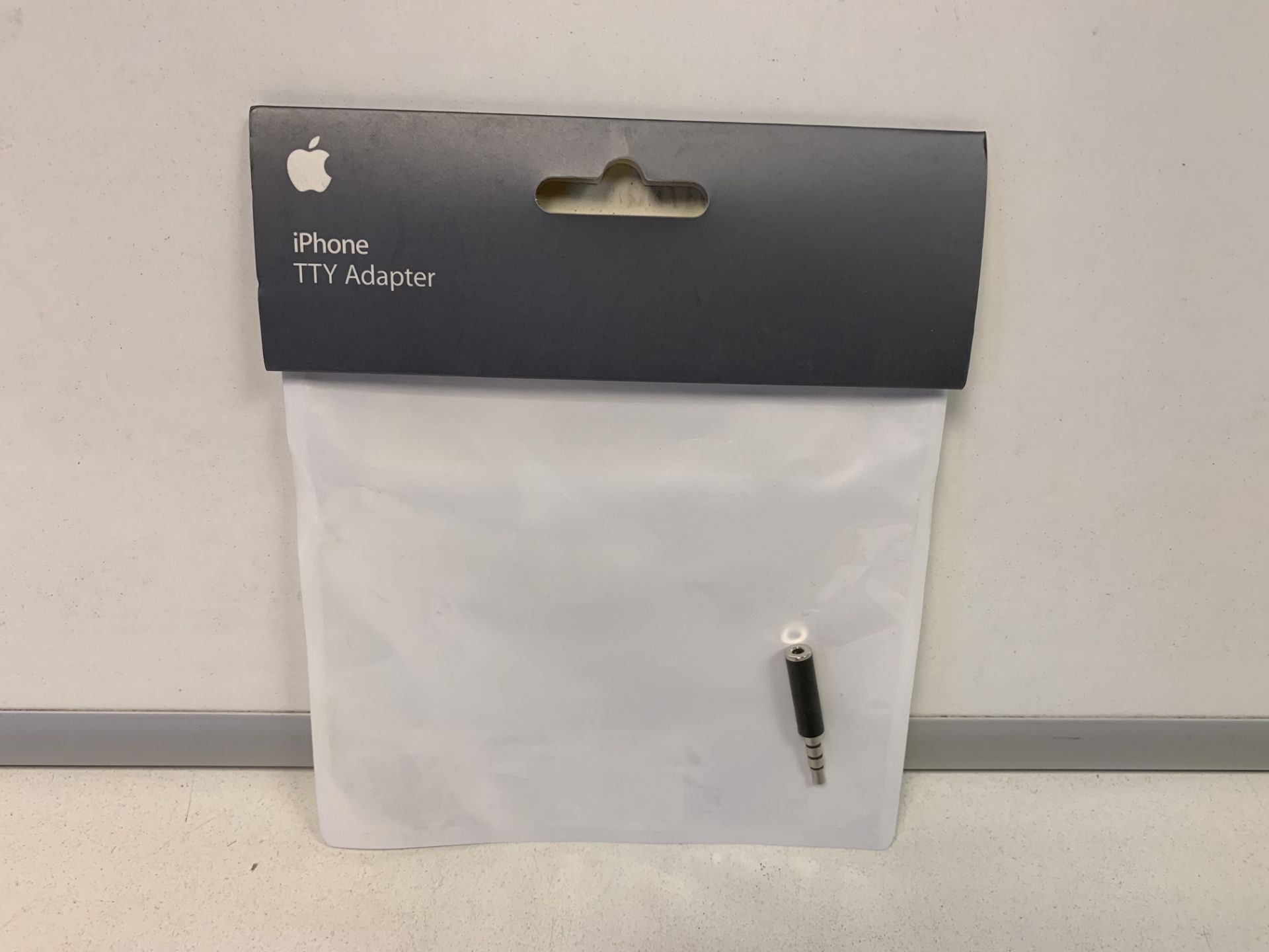 40 X BRAND NEW APPLE IPHONE TTY ADAPTERS (707/20)