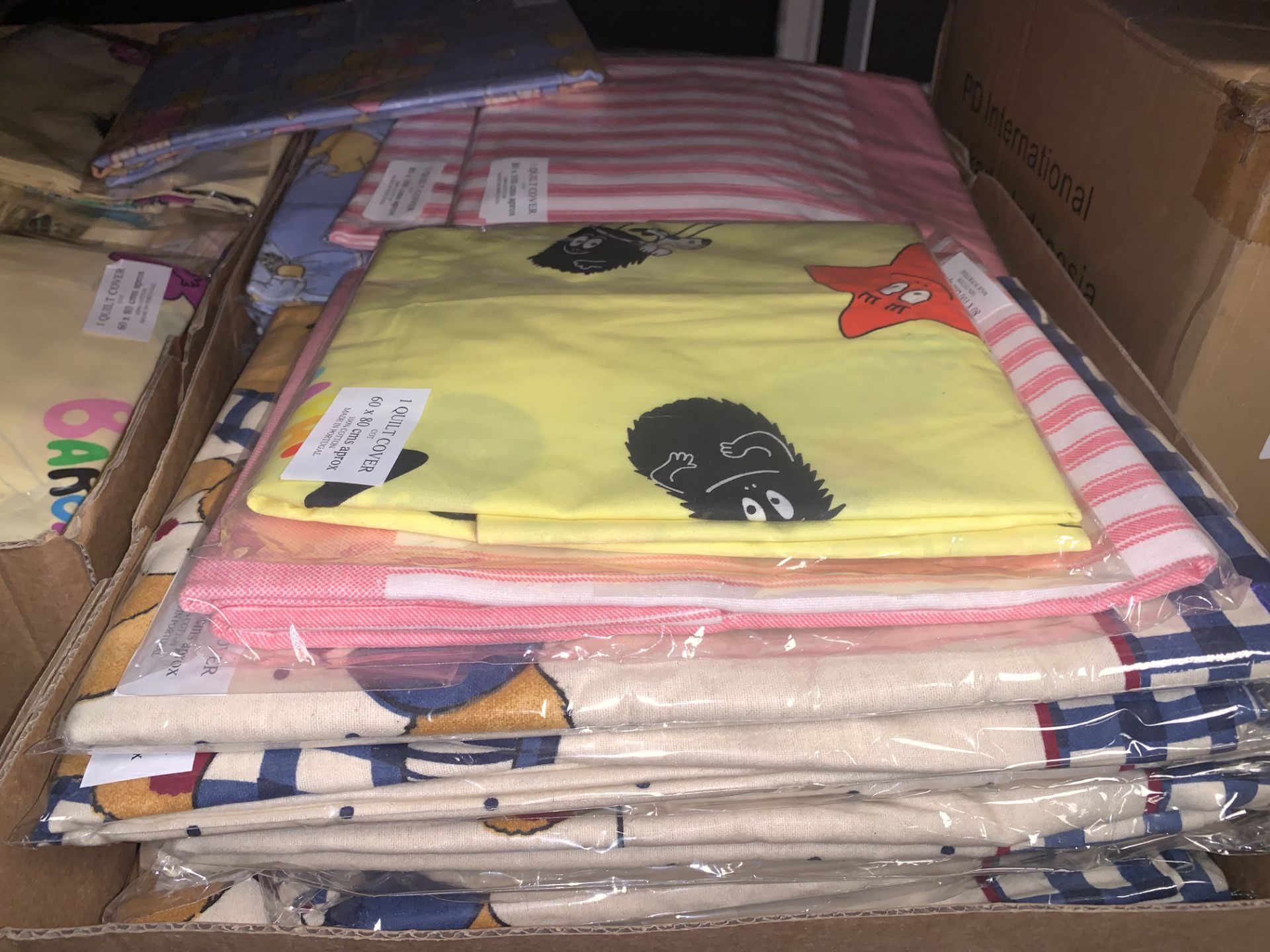 30 X ASSORTED BRAND NEW CHILDRENS QUILT COVERS (63/20)