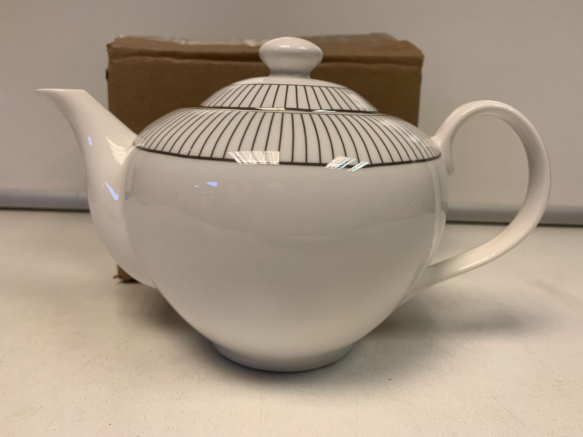 12 X BRAND NEW PATTERNED TEAPOTS