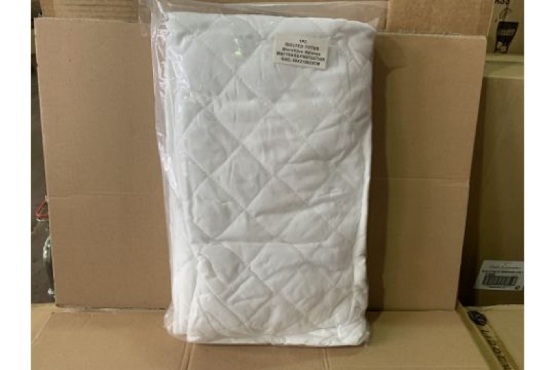 16 X NEW PACKAGED MICROFIBRE QUILTED FITTED REVERSABLE MATTRESS PROTECTORS. SINGLE (1385/27)