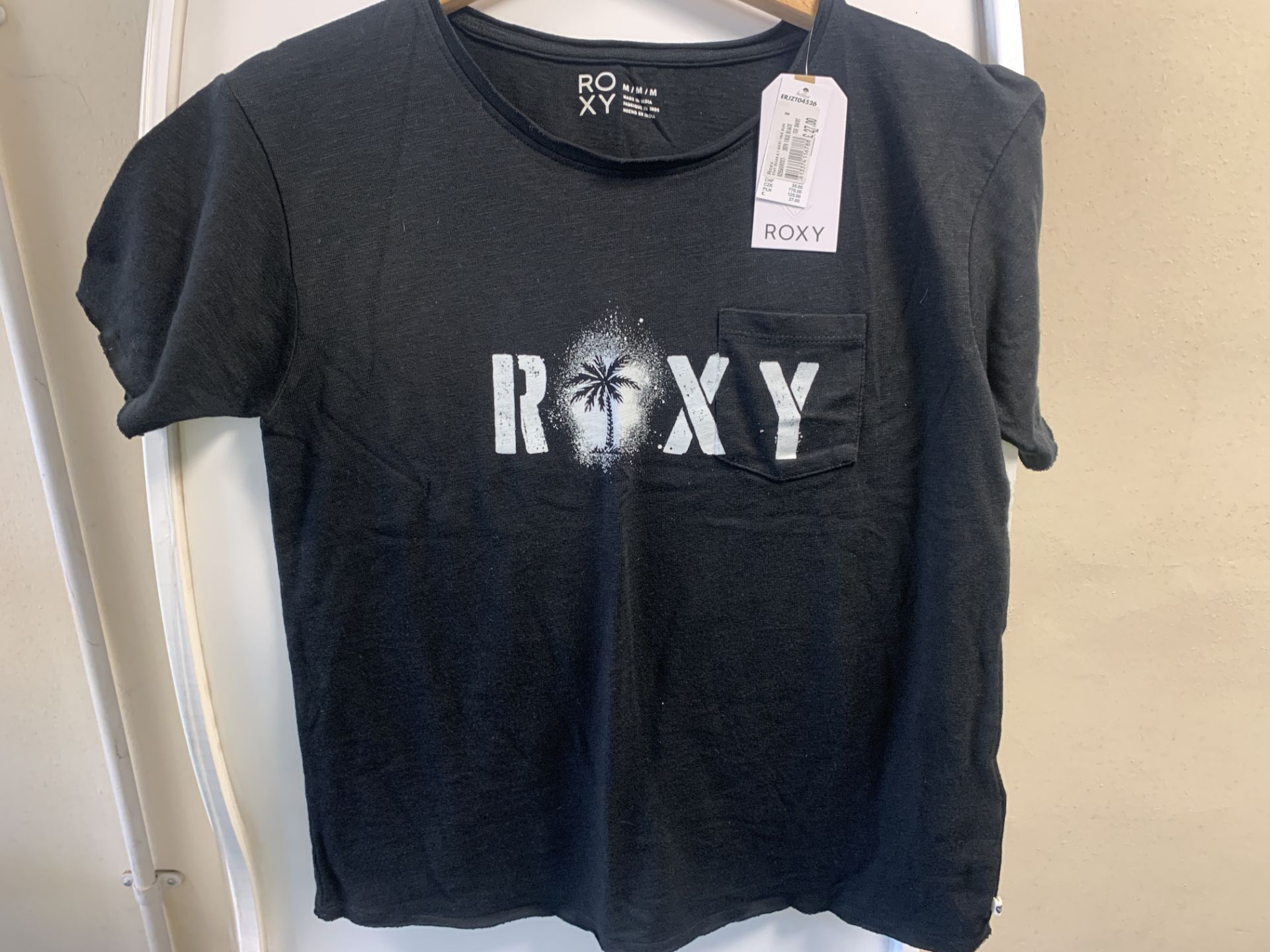 10 X BRAND NEW ROXY BLACK STAR SOLAR T SHIRTS IN VARIOUS SIZES RRP £270