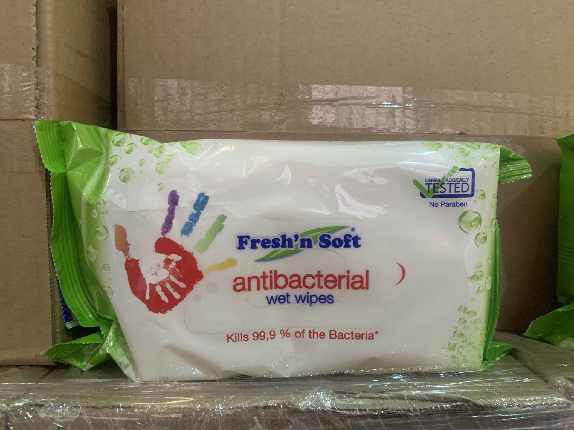 PALLET TO CONTAIN 960 x NEW SEALED PACKS OF 60 - FRESH N' SOFT ANTIBACTERIAL WET WIPES. RRP £3.99