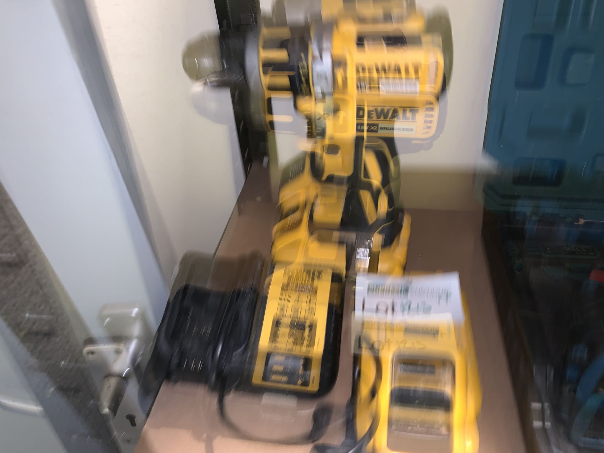 DEWALT DCK2510L3T-GB 18V 3.0AH LI-ION XR BRUSHLESS CORDLESS TWIN PACK COMES WITH 3 BATTERIES,