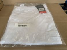 40 X BRAND NEW DICKIES MEDICAL WHITE UNIFORM PIECES IN VARIOUS STYLES AND SIZES