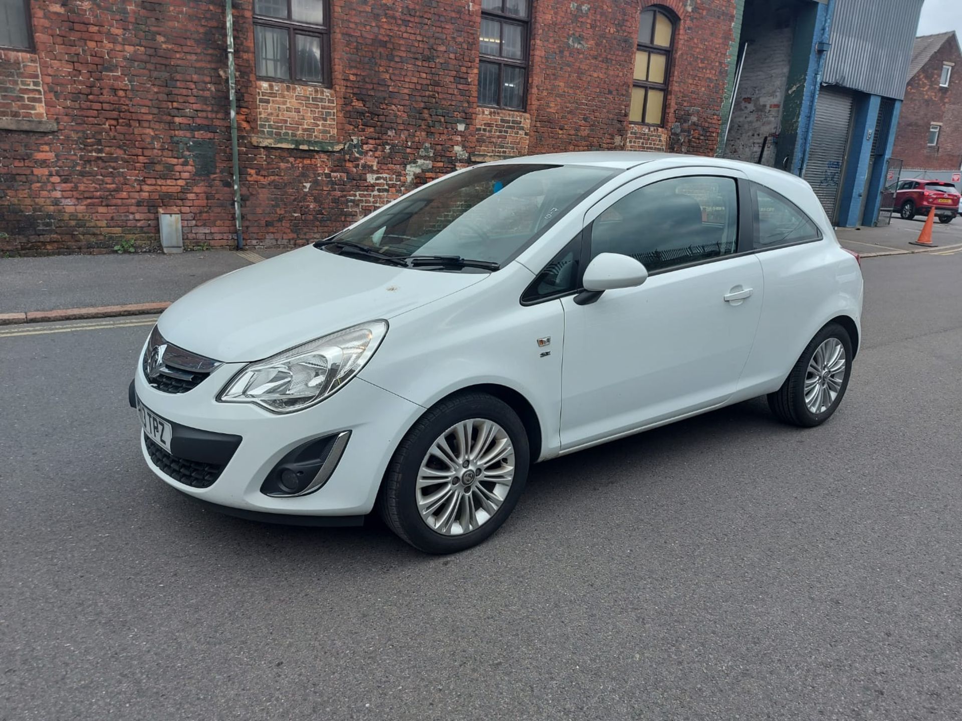 YR13 TPZ VAUXHALL CORSA SE 3 DOOR Date registered:15 May 2013   COMPLETE WITH ALLOY WHEELS, CD