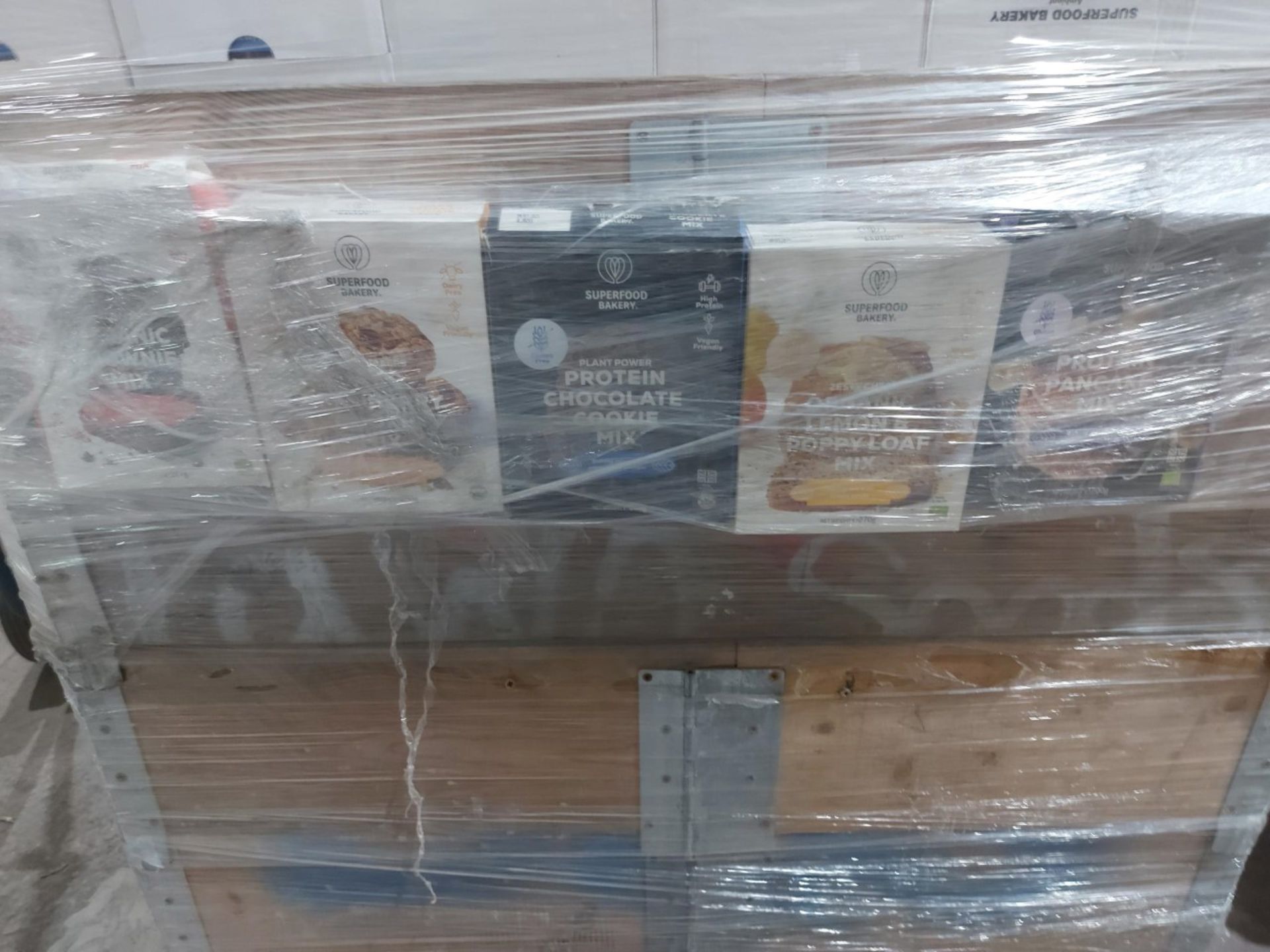 (W2) PALLET TO CONTAIN 156 BOXES OF 6 - SUPERFOOD BAKERY BAKING KITS TO INCLUDE: COOKIE MIX, BROWNIE - Image 2 of 2