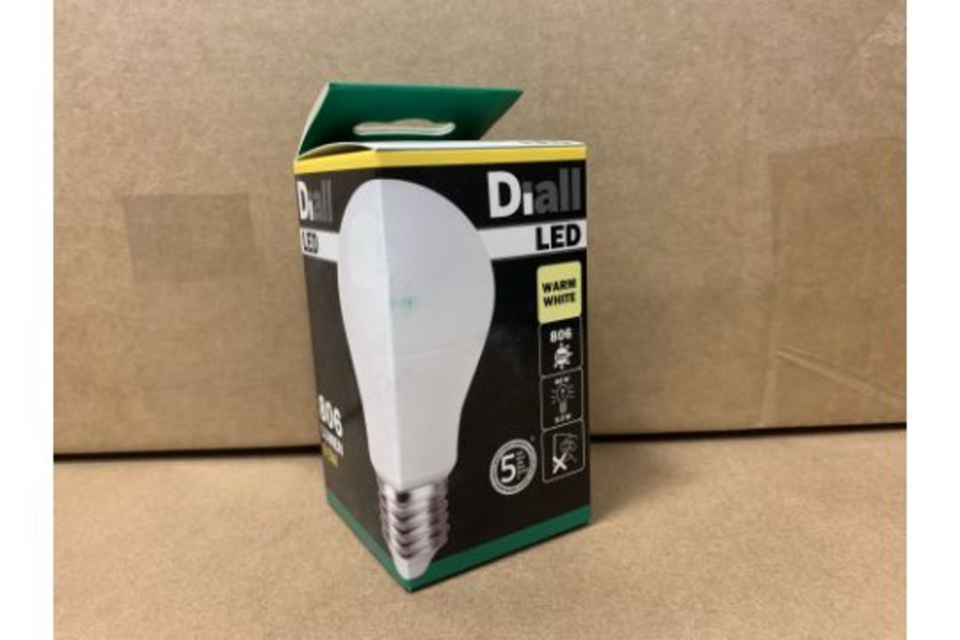 60 X NEW BOXED DIALL E27 FITTING LED LIGHT BULBS 9.5W=60W