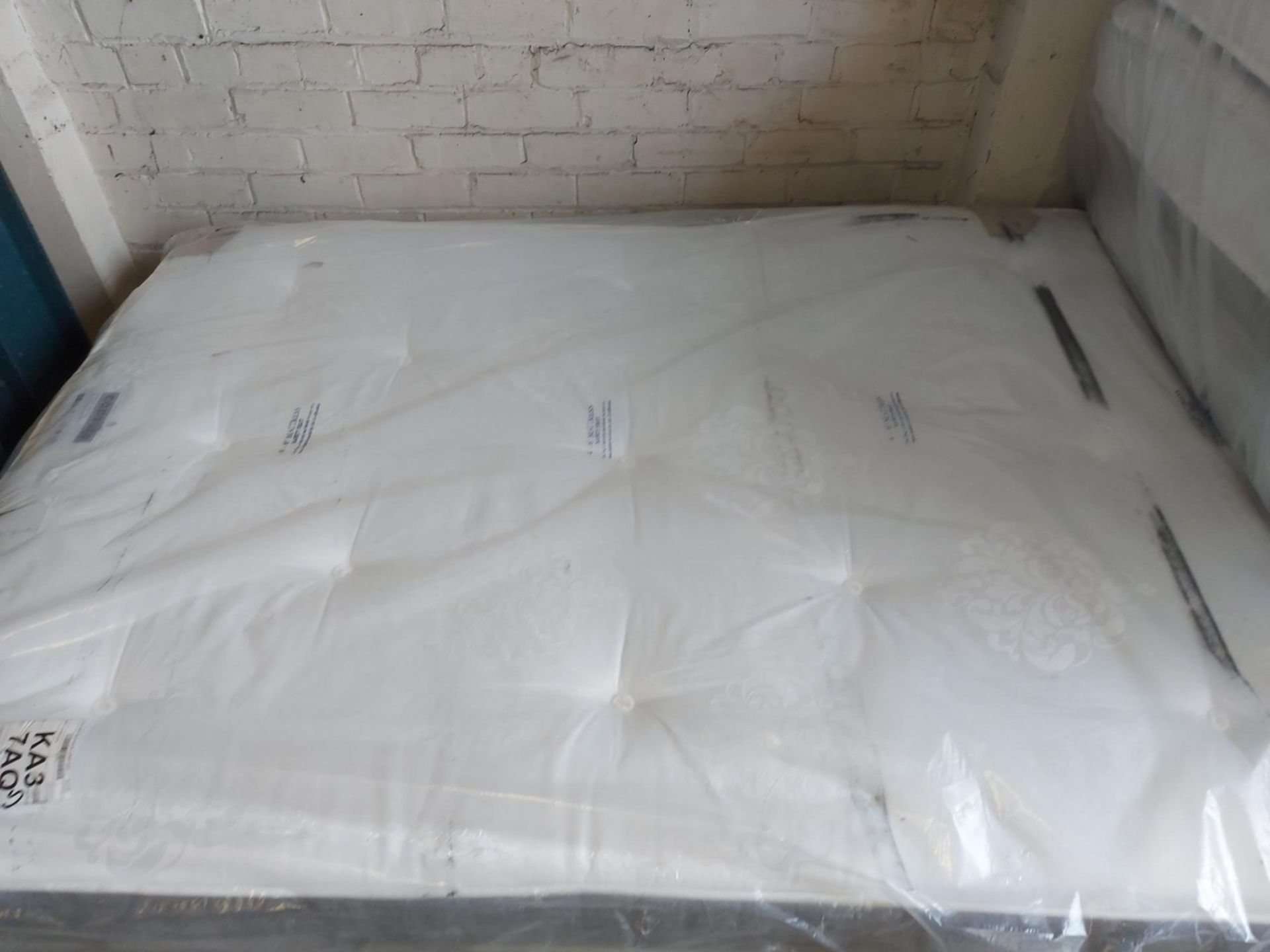 10 X ASSORTED CUSTOMER RETURNED MATTRESSES. VARIOUS STYLES & SIZES ORIGINAL RRP VALUE CIRCA £2,500. - Image 2 of 2