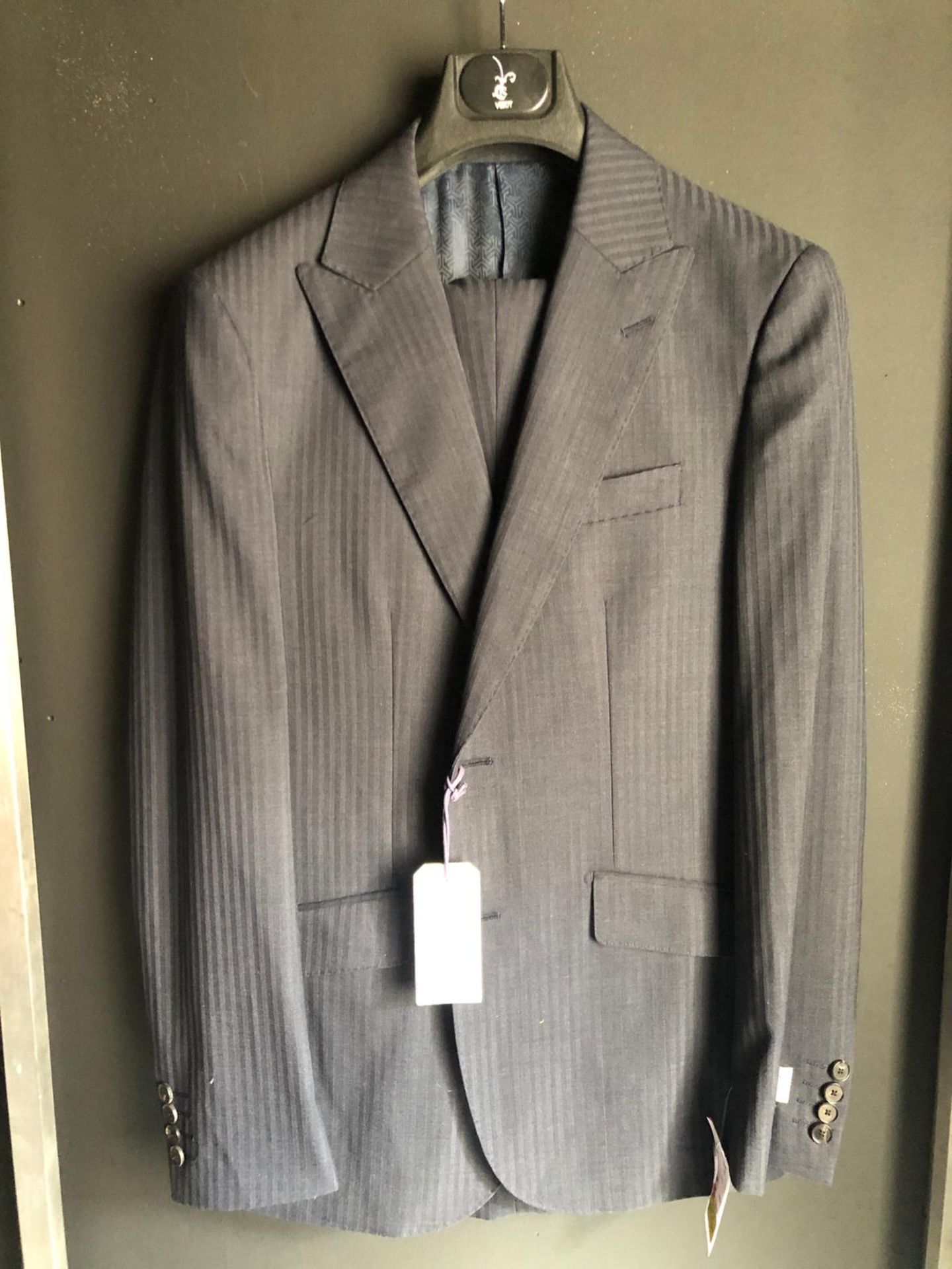 EX CATWALK 2PC SUIT HARDY AMIES 40