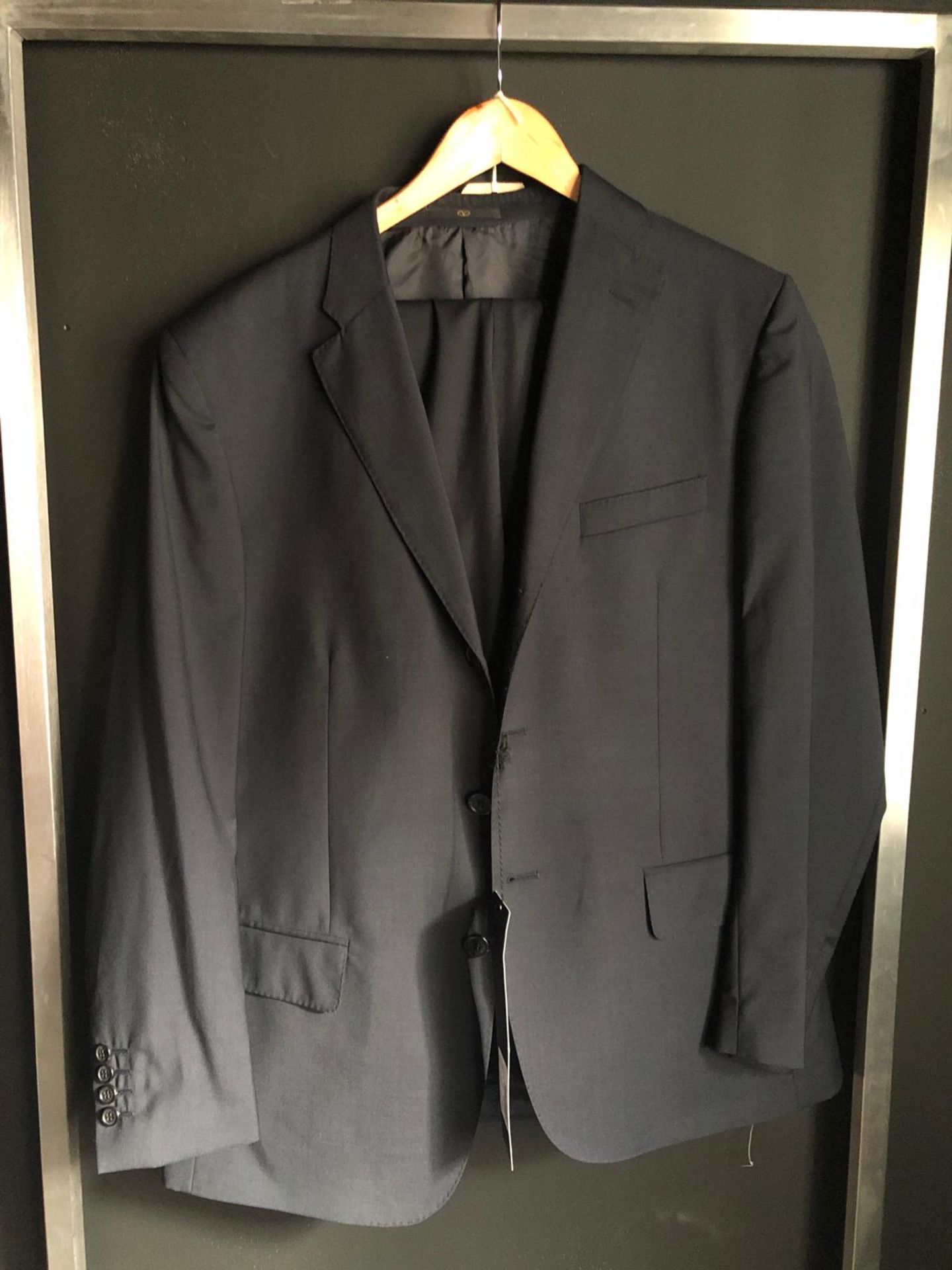 NEW VALENTINO 2PC SUIT SIZE 48