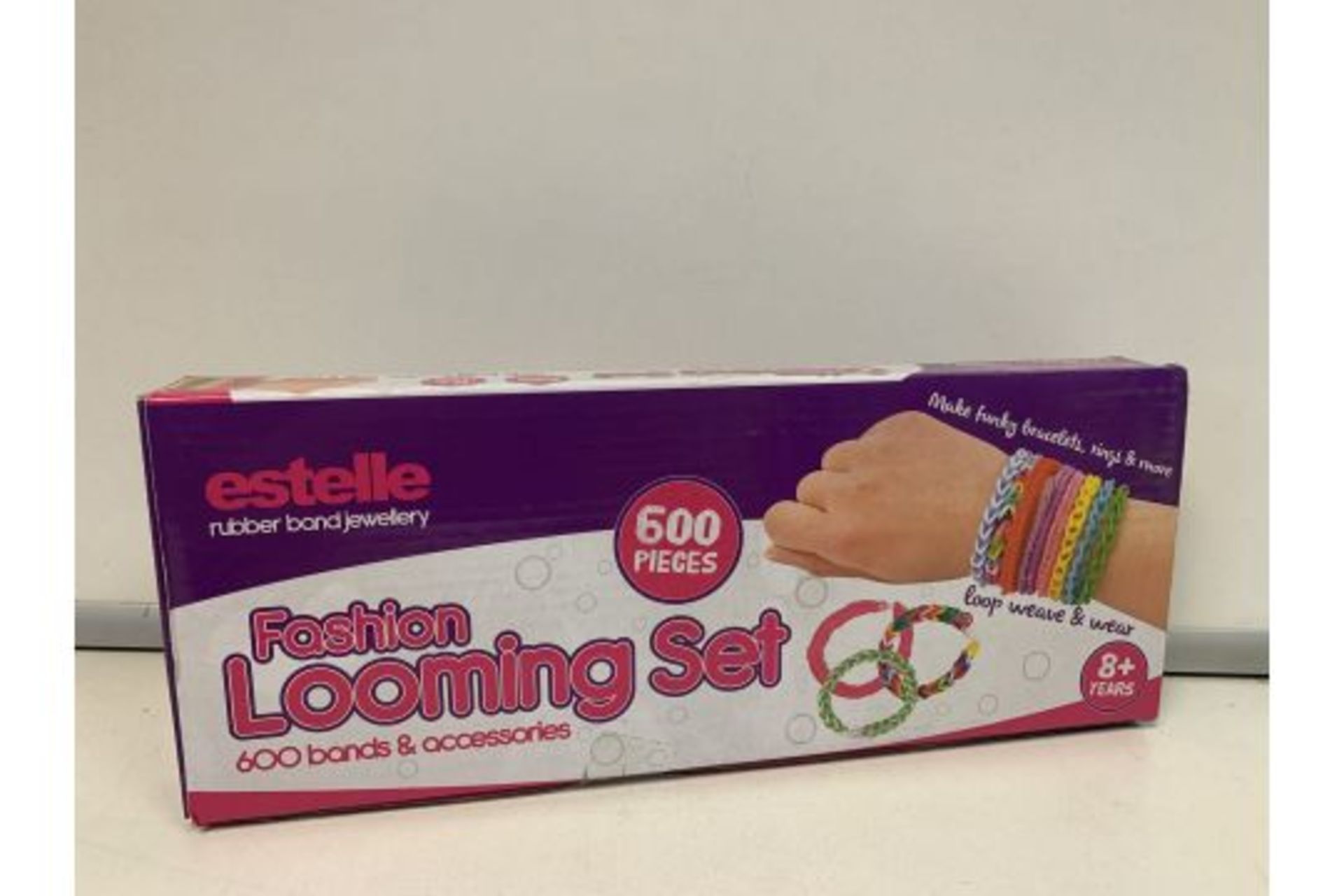 60 X NEW BOXED ESTELLE 600 PIECE FASHION LOOMING SETS. MAKE FUNKY BRACELETS, RINGS & MORE