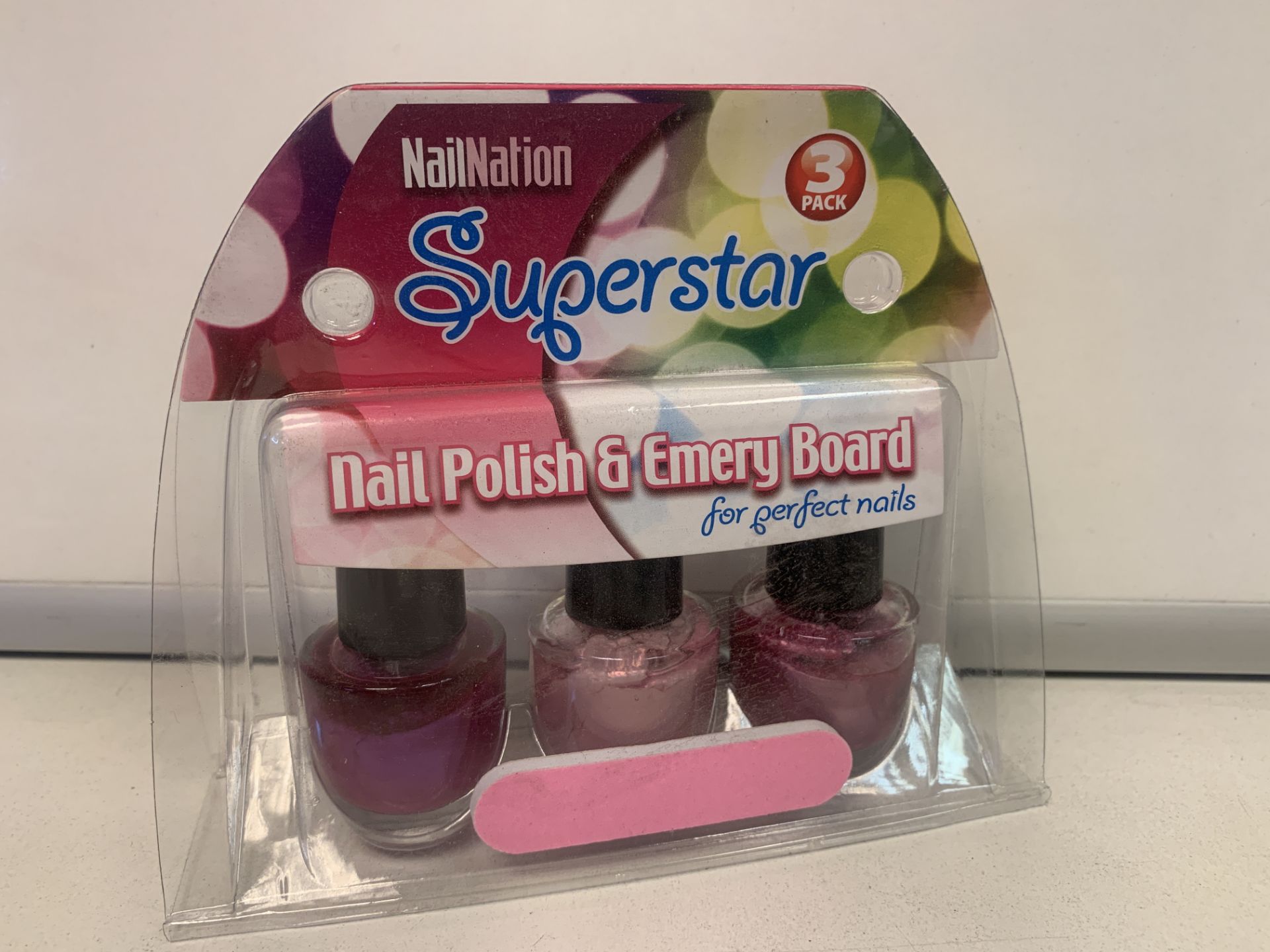 96 X BRAND NEW PACKS OF 3 NAIL NATION SUPERSTAR NAIL POLISH AND EMERY BOARD KITS IN 2 BOXES