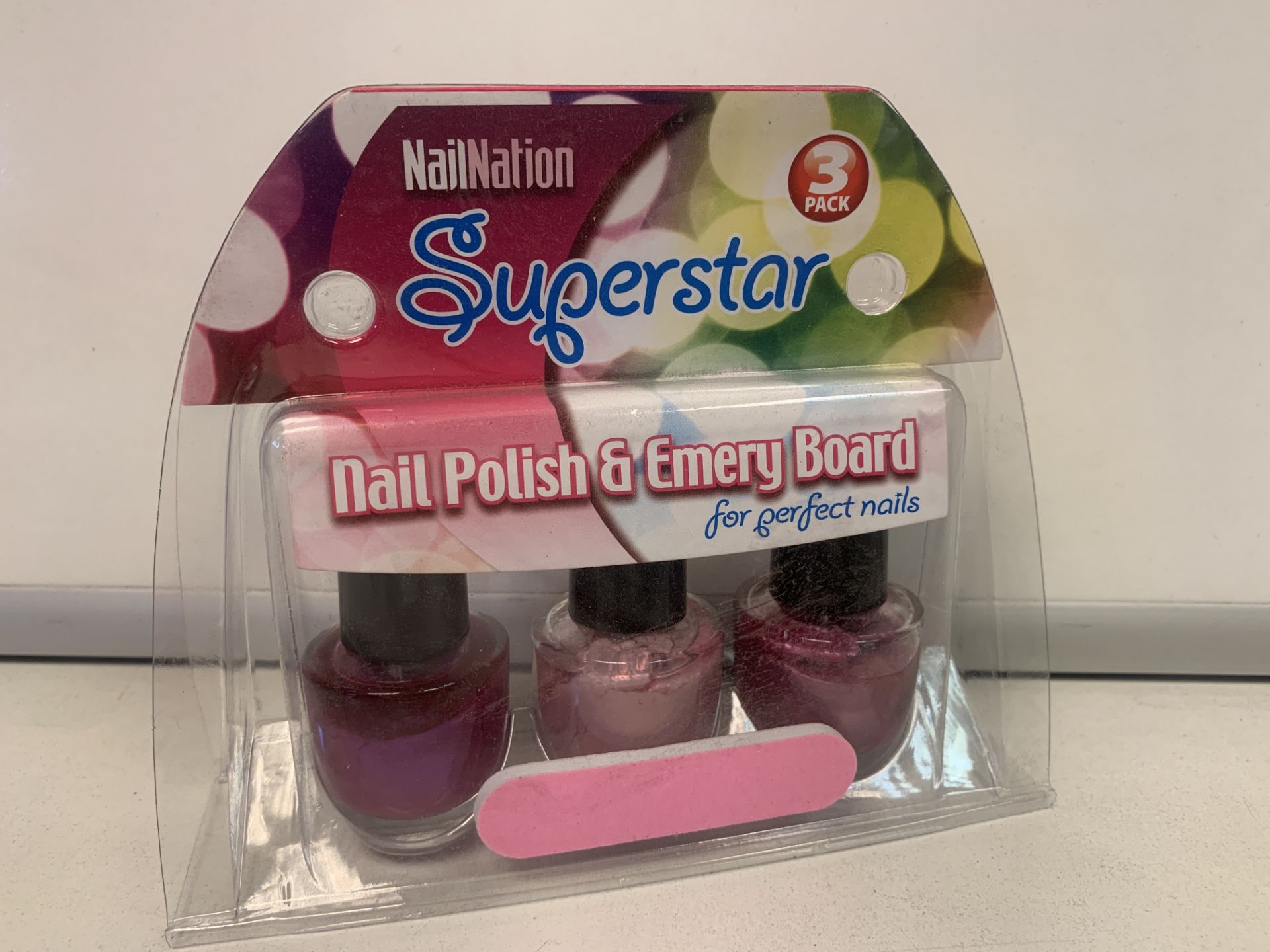 96 X BRAND NEW PACKS OF 3 NAIL NATION SUPERSTAR NAIL POLISH AND EMERY BOARD KITS IN 2 BOXES