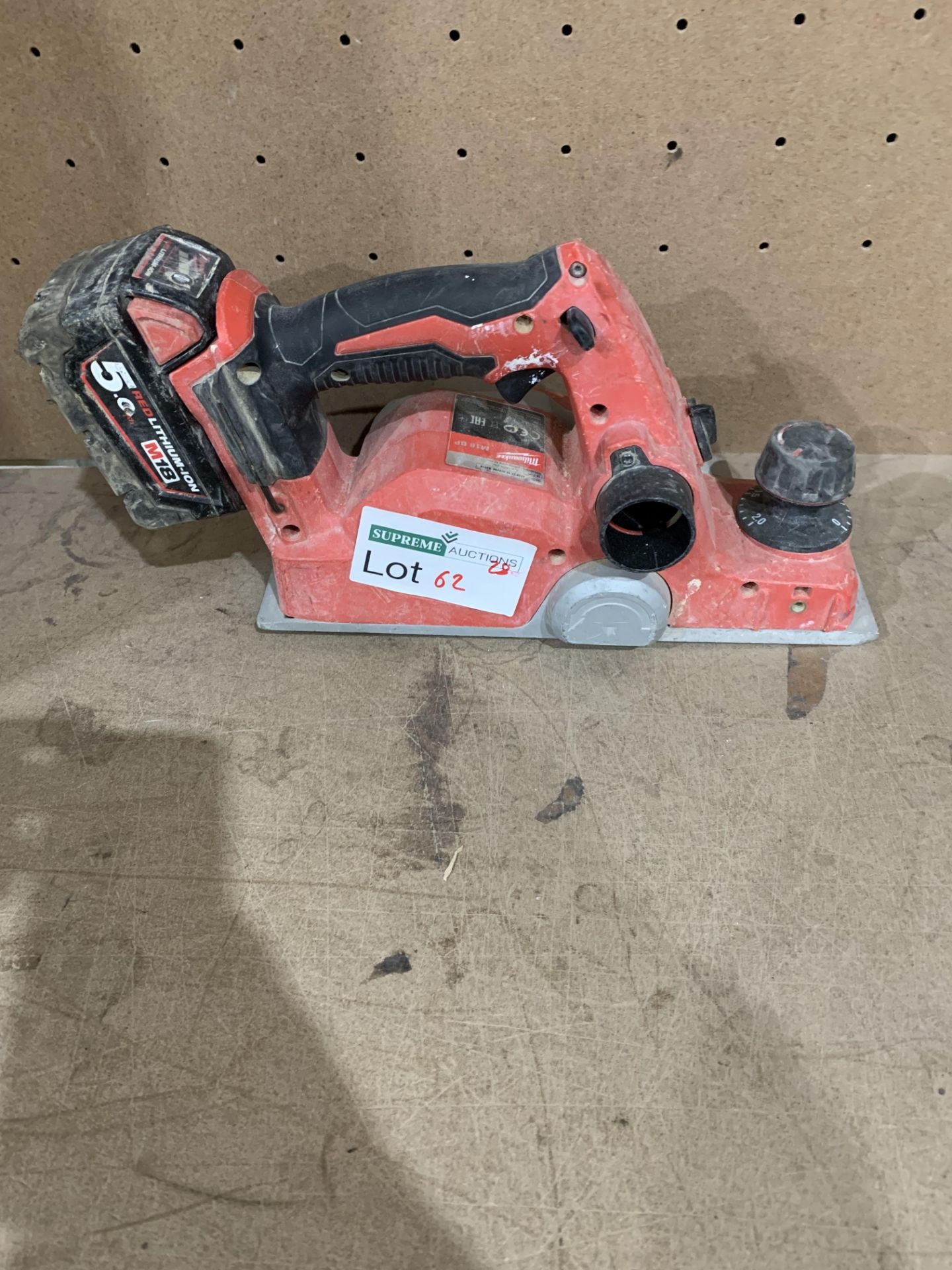 MILWAUKEE M18 BP-0 18V LI-ION CORDLESS PLANER COMES WITH BATTERY (UNCHECKED, UNTESTED)