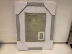 20 x NEW PACKAGED 30x40CM LUXURY PHOTO FRAMES. RRP £25 EACH