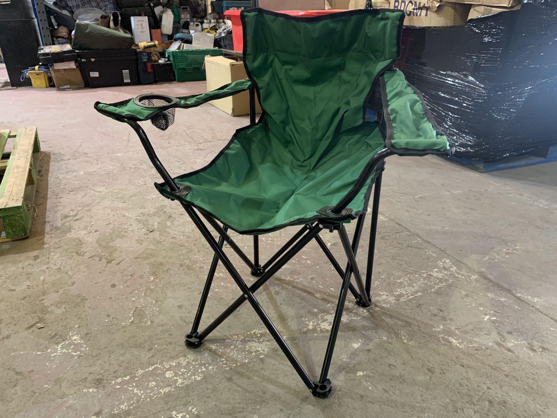 6 X NEW TAGGED MILESTONE FOLDING CAMPING CHAIRS WITH DRINK HOLDERS