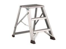 BRAND NEW MATRIX 4 STEP EN131 STEPSTOOL RRP £140 SV-MATRIX-4