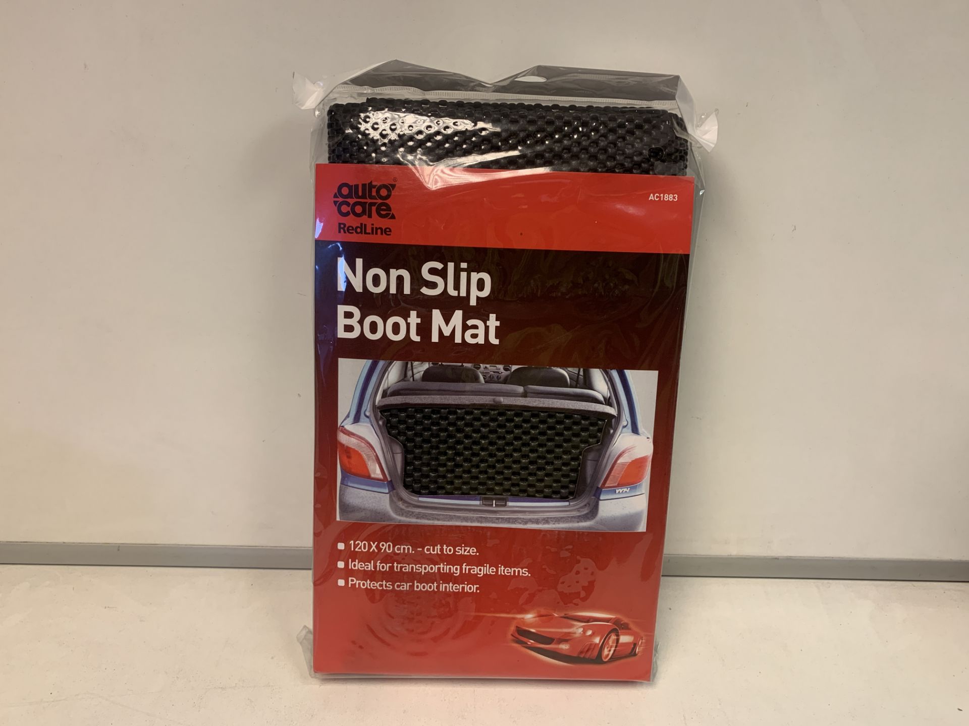 32 X BRAND NEW AUTOCARE 120 X 90CM NON SLIP BOOT MATS