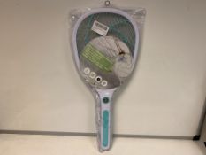 12 X NEW PACKAGED ELECTRIC FLY SWATTERS - BATTERY POWERED - USB RECHARGABLE - LED LIGHTS. RRP £14.99