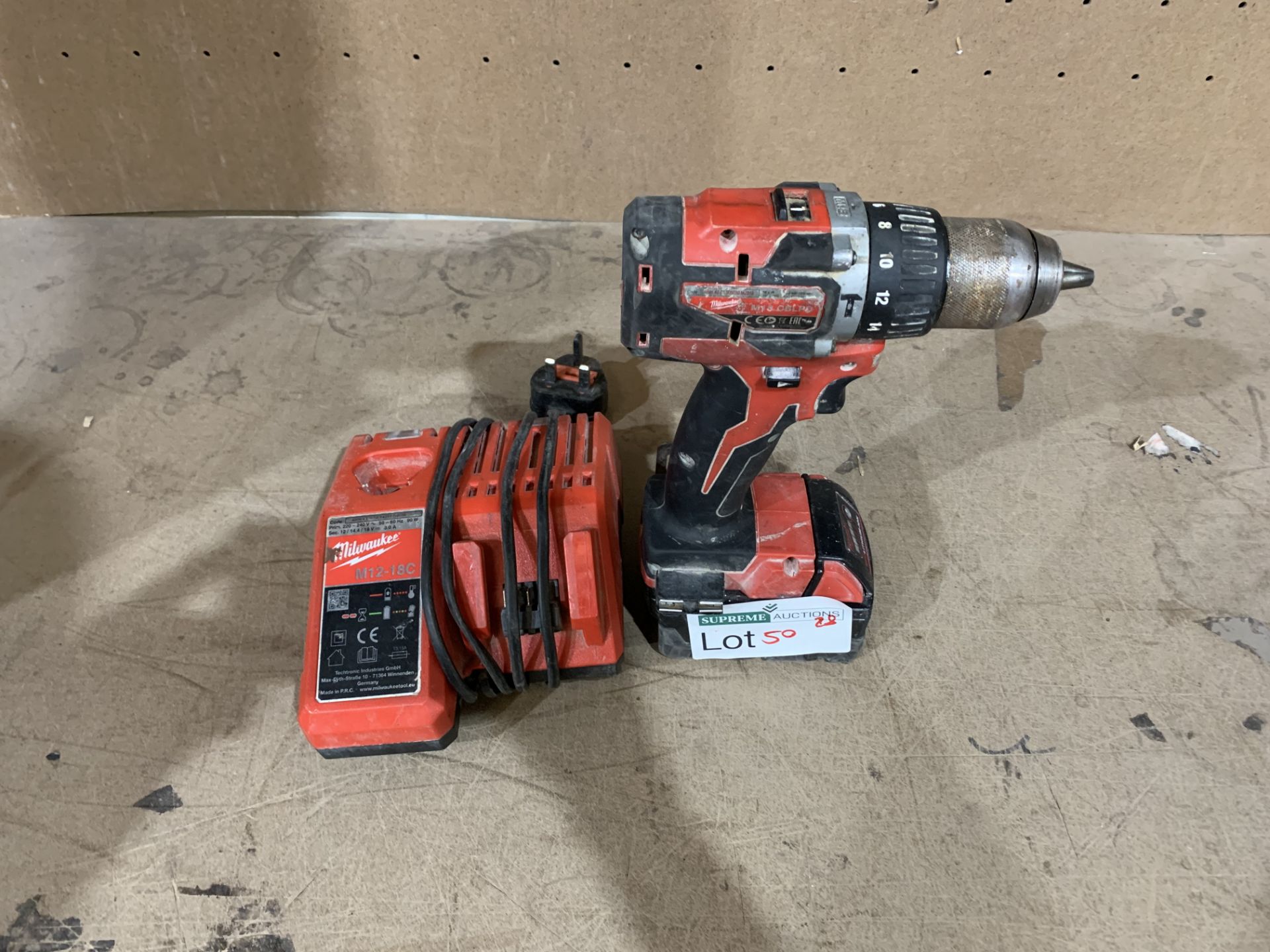 MILWAUKEE M18 CBLPD-402C 18V 4.0AH LI-ION REDLITHIUM BRUSHLESS CORDLESS COMBI DRILL COMES WITH