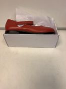 (NO VAT) 30 X BRAND NEW RED CHILDRENS SHOES IN RATIO SIZED BOX SIZES 31-36