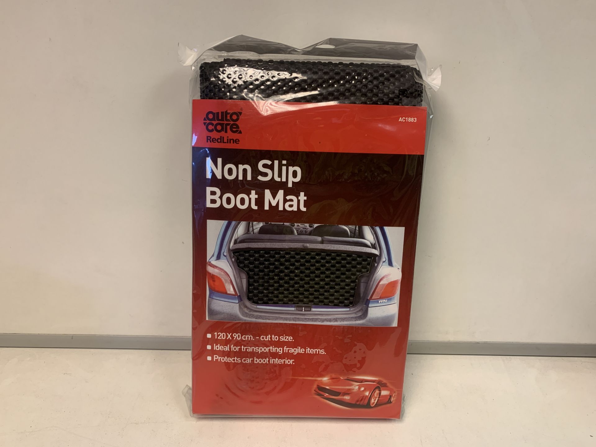 32 X BRAND NEW AUTOCARE 120 X 90CM NON SLIP BOOT MATS