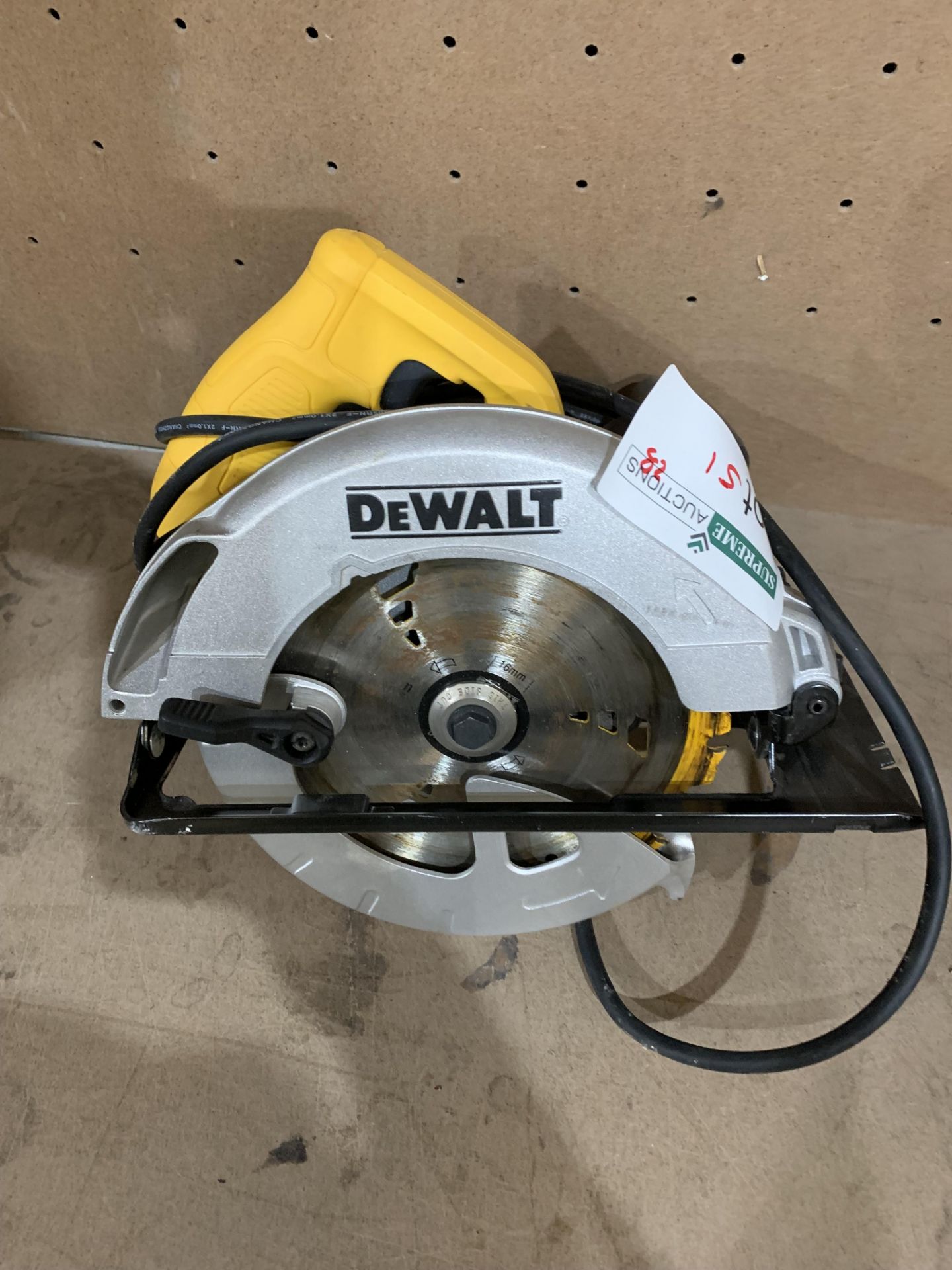 DEWALT DWE560-GB 1350W 184MM ELECTRIC CIRCULAR SAW 240V (UNCHECKED, UNTESTED)