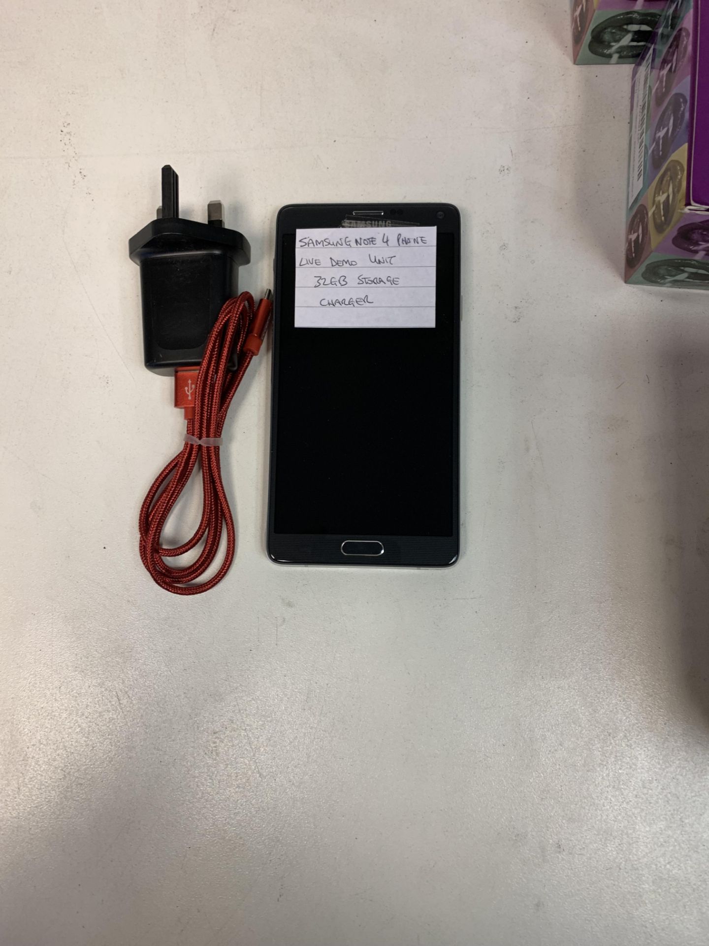 SAMSUNG NOTE 4 PHONE, LIVE DEMO UNIT 32GB WITH CHARGER