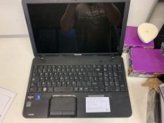 TOSHIBA C250 LAPTOP, 640GB HARD DRIVE ( DATA WIPED ) WITH CHARGER