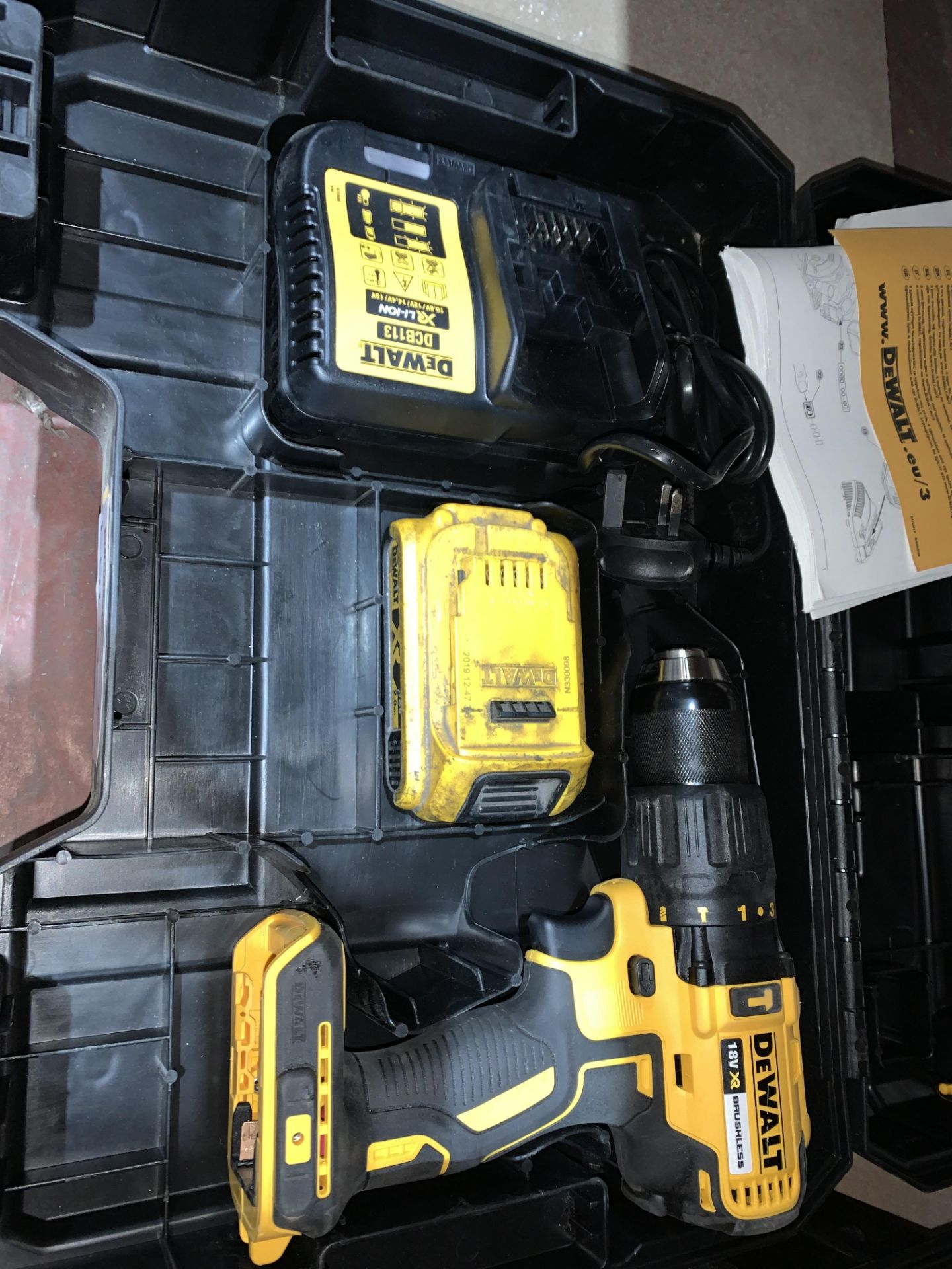 DEWALT DCD778M2T-SFGB 18V 4.0AH LI-ION XR BRUSHLESS CORDLESS COMBI DRILL COMES WITH BATTERY, CHARGER