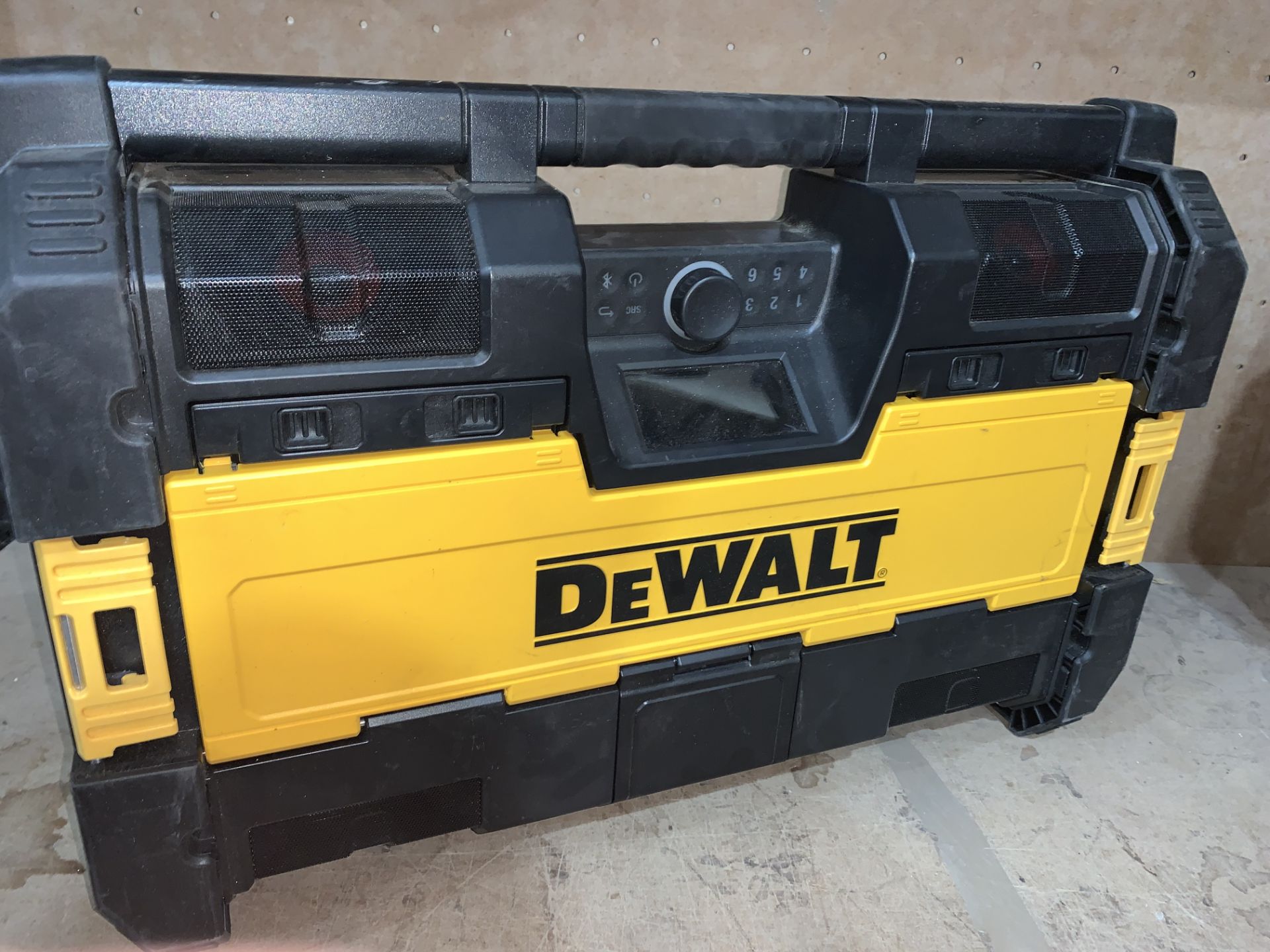 DEWALT DWST1-81079-GB 230V OR 10.8/14.4/18V DAB / AM / FM TSTAK SITE RADIO (UNCHECKED, UNTESTED)