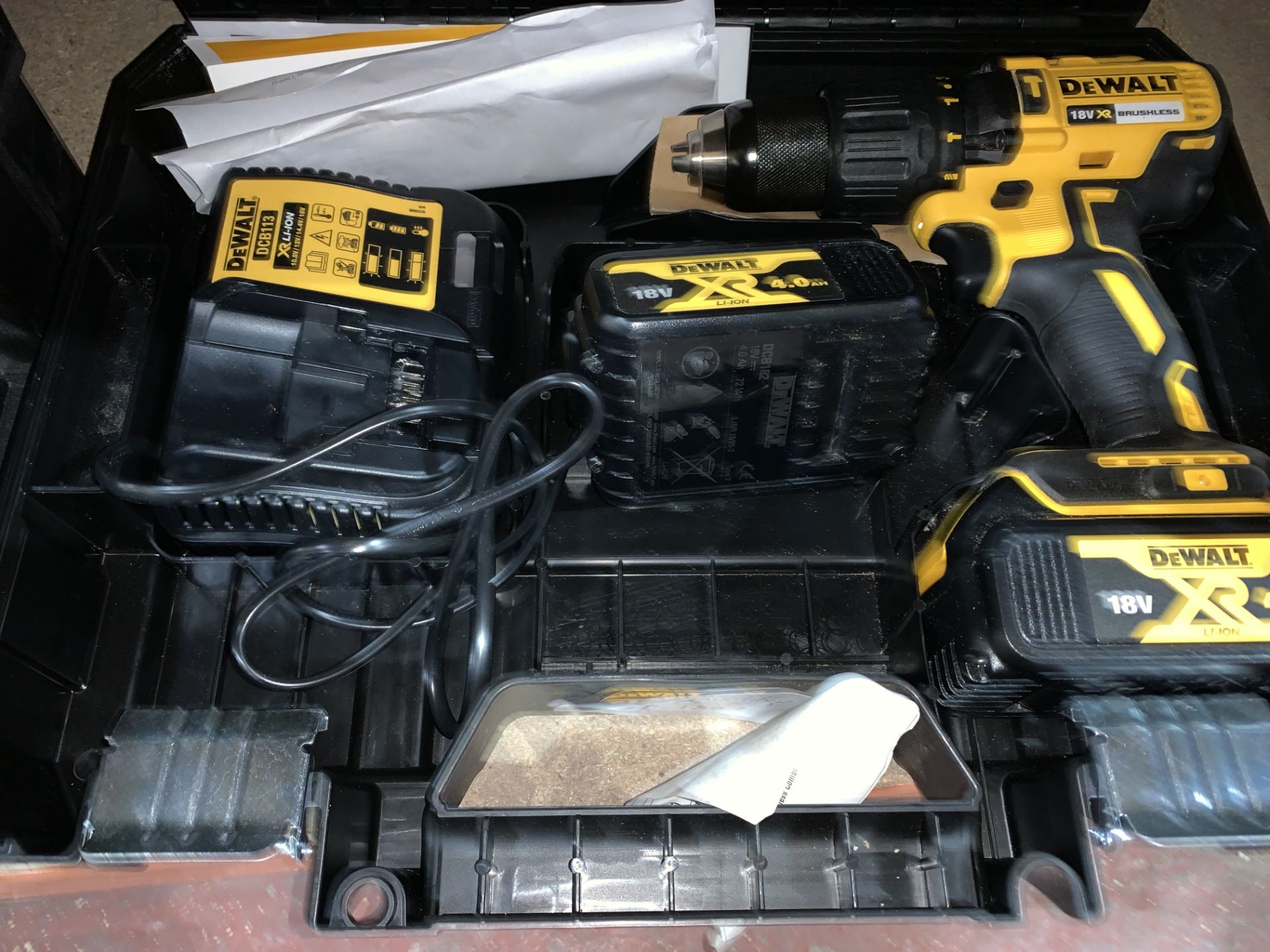 DEWALT DCD778M2T-SFGB 18V 4.0AH LI-ION XR BRUSHLESS CORDLESS COMBI DRILL COMES WITH 2 BATTERIES,