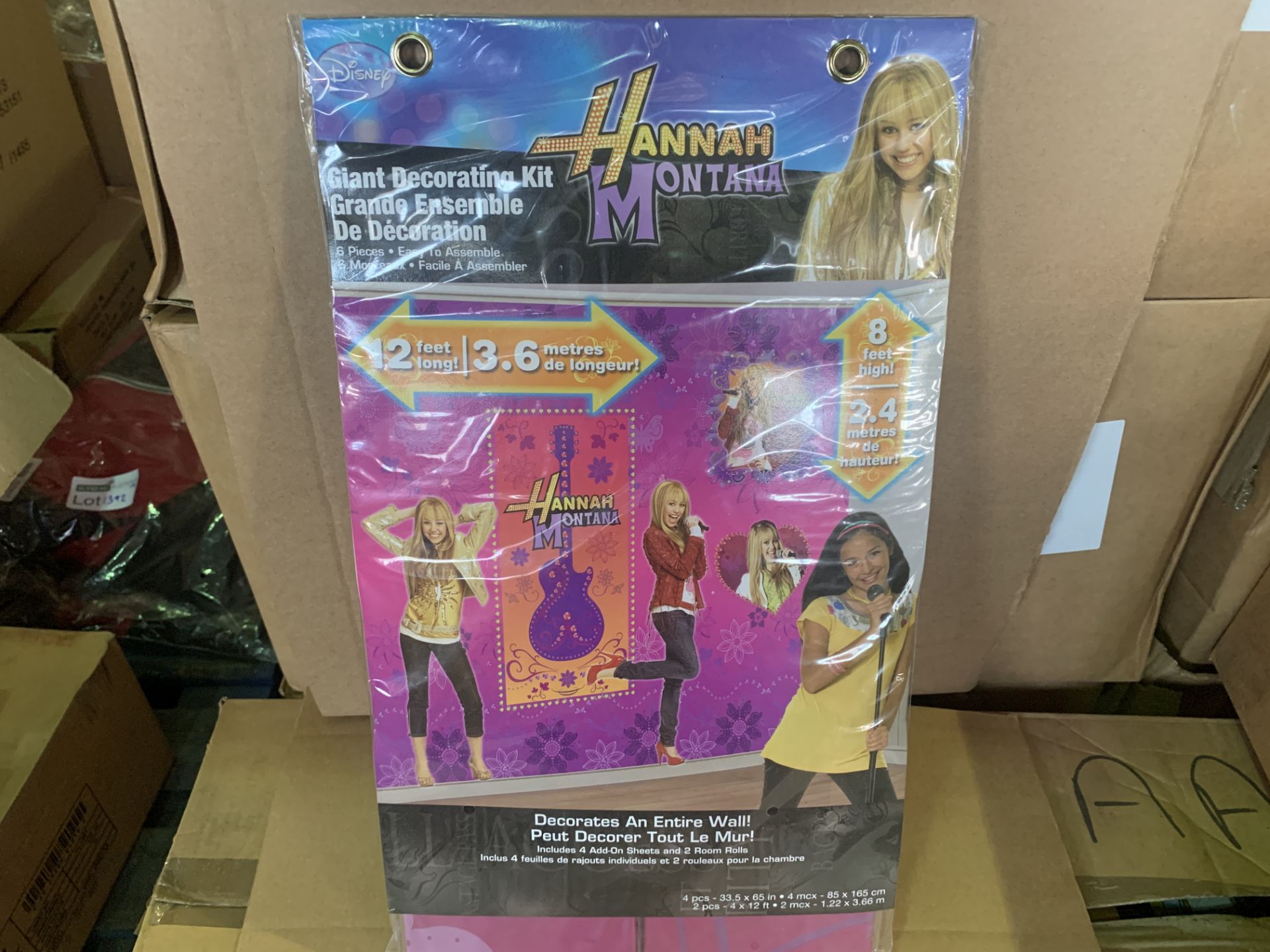 72 X BRAND NEW HANNAH MONTANA GIANT DECORATING KITS IN 4 BOXES
