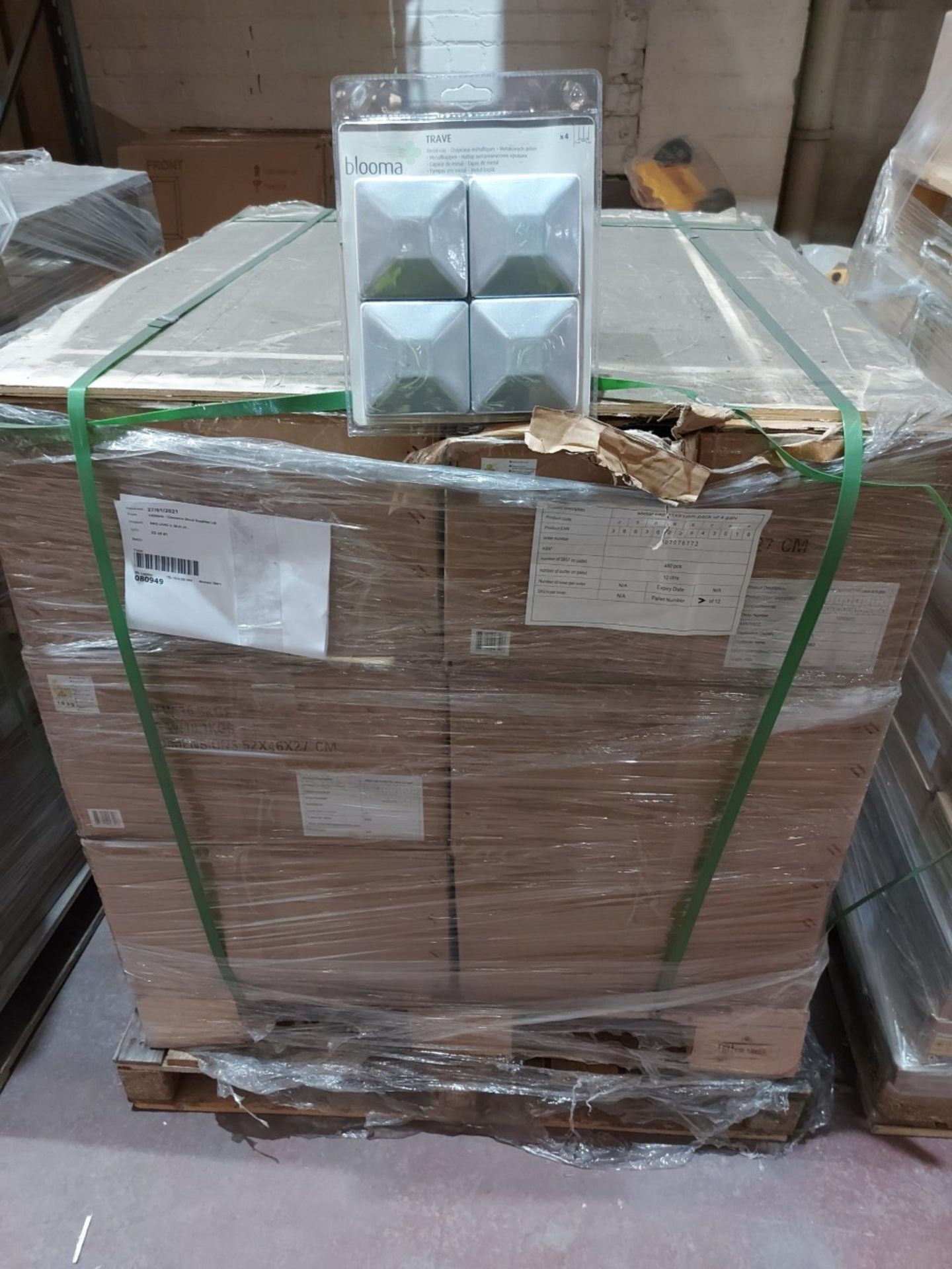(K1) PALLET TO CONTAIN 960 x NEW SEALED PACKS OF 4 BLOOMA TRAVE GALVANISED METAL GARDEN POST - Image 2 of 2