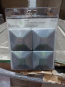 (K1) PALLET TO CONTAIN 960 x NEW SEALED PACKS OF 4 BLOOMA TRAVE GALVANISED METAL GARDEN POST