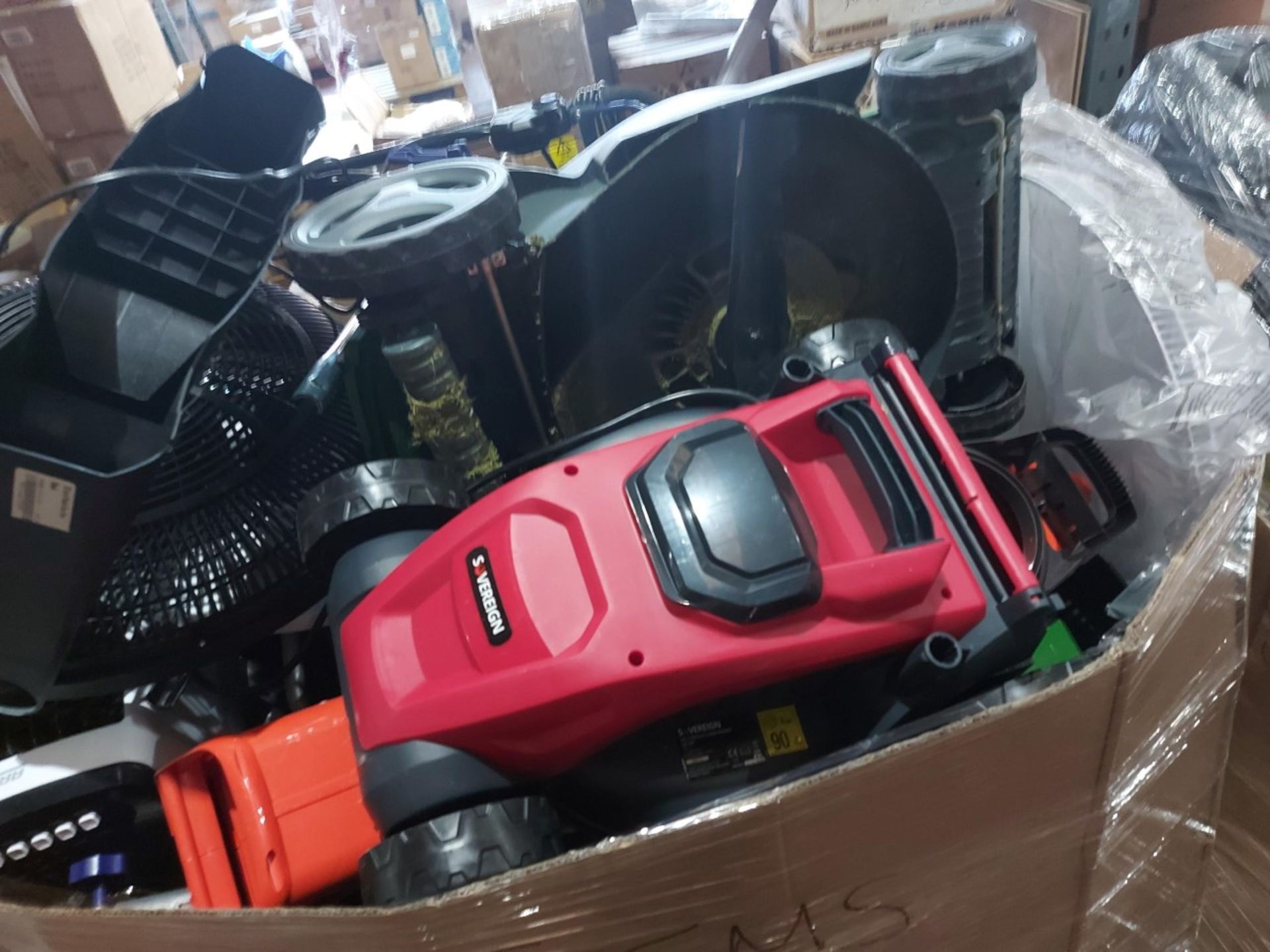 (V199) PALLET TO CONTAIN 36 X ASSORTED CUSTOMER RETURNED ITEMS TO INCLUDE: FLYMO GARDEN VAC, - Image 2 of 2