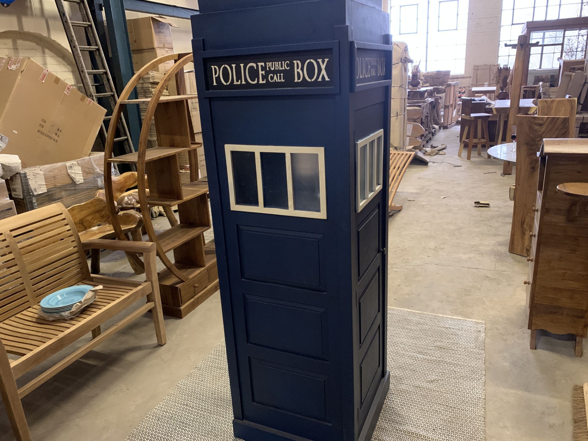 SOLID WOODEN DR WHO POLICE BOX DISPLAY CABINET L58 X W58 X H190 RRP £2095 - Image 2 of 4