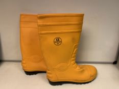 20 X BRAND NEW PAIRS OF WELLINGTON BOOTS SIZE 43