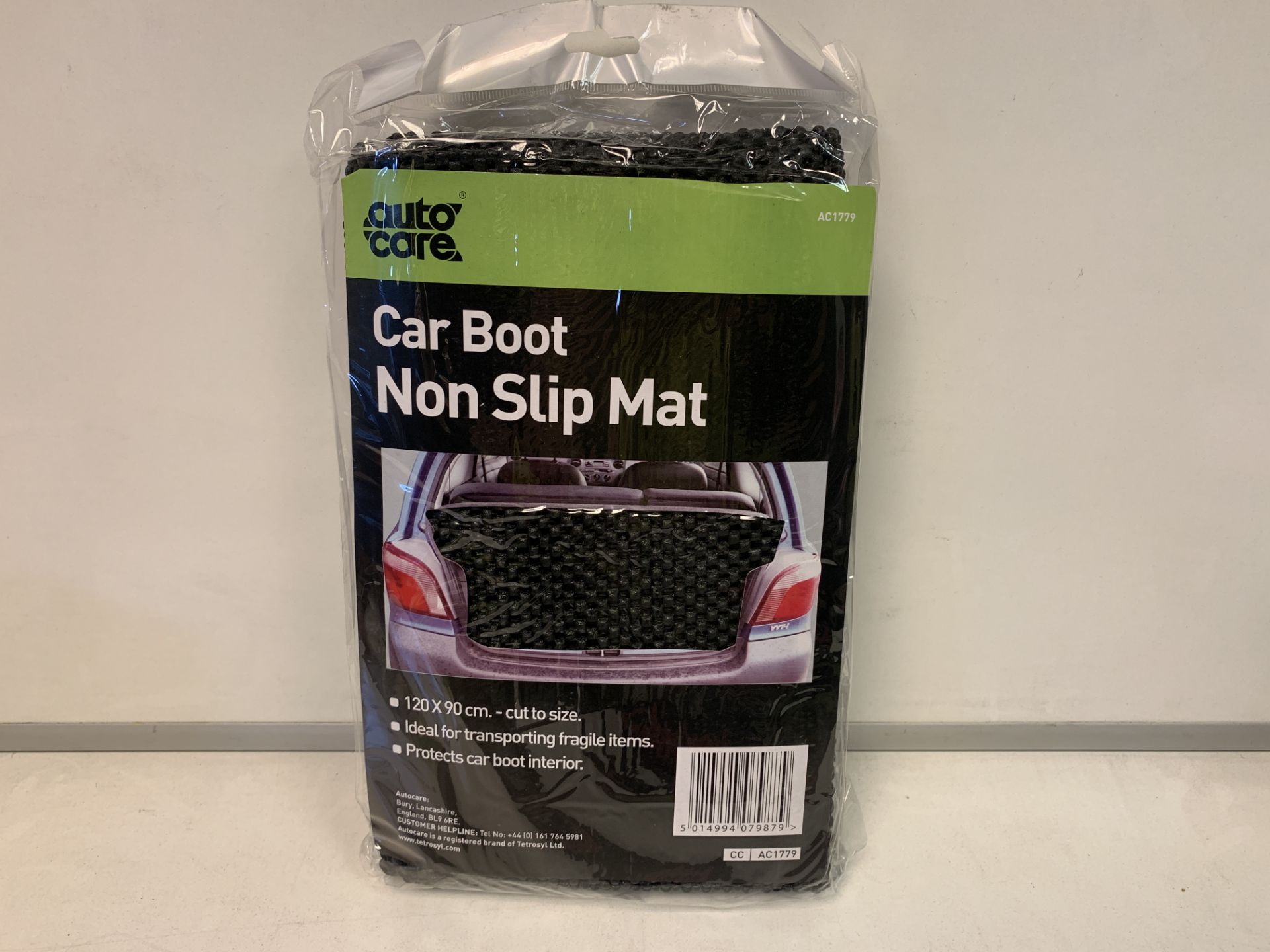 32 X BRAND NEW AUTOCARE 120 X 90CM NON SLIP BOOT MATS