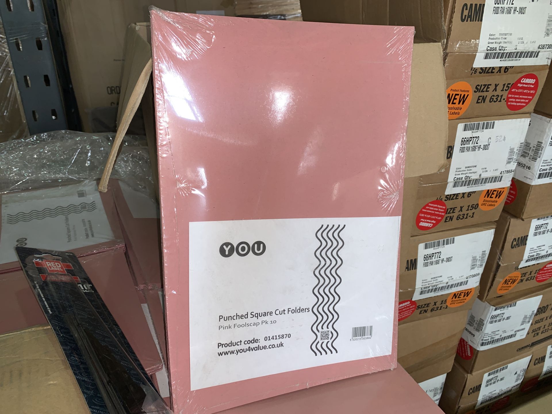 50 X BRAND NEW PACKS OF 10 PUNCHED SQUARE CUT FOLDERS