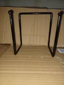 LARGE QUANTITY OF STEELITE PORTABLE PLATE STANDS IN 10 BOXES R9