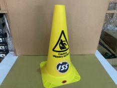 20 X BRAND NEW CAUTION SLIPPERY SURFACE CONES R15