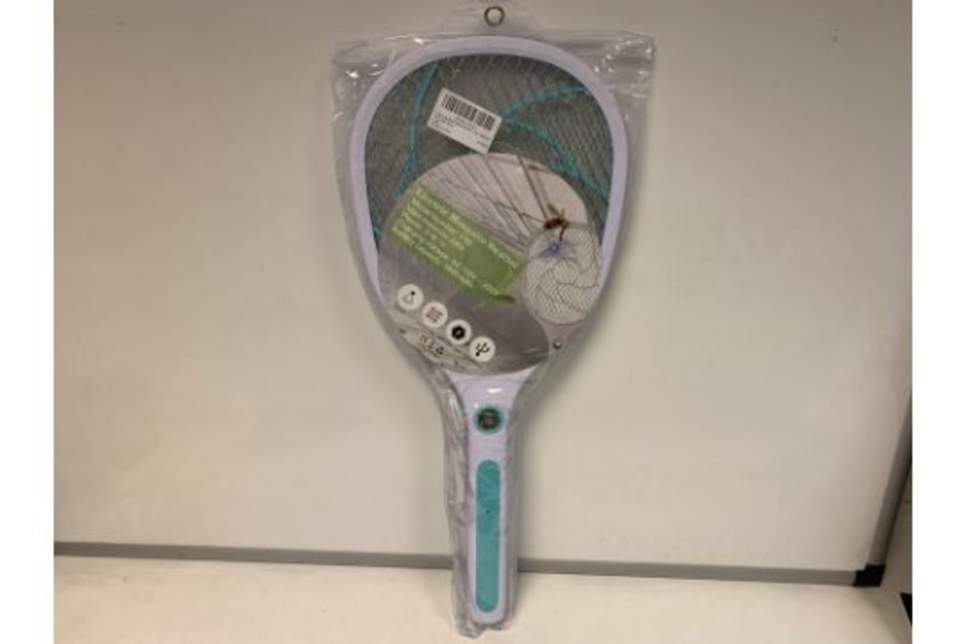 12 X NEW PACKAGED ELECTRIC FLY SWATTERS - BATTERY POWERED - USB RECHARGABLE - LED LIGHTS. RRP £14.99