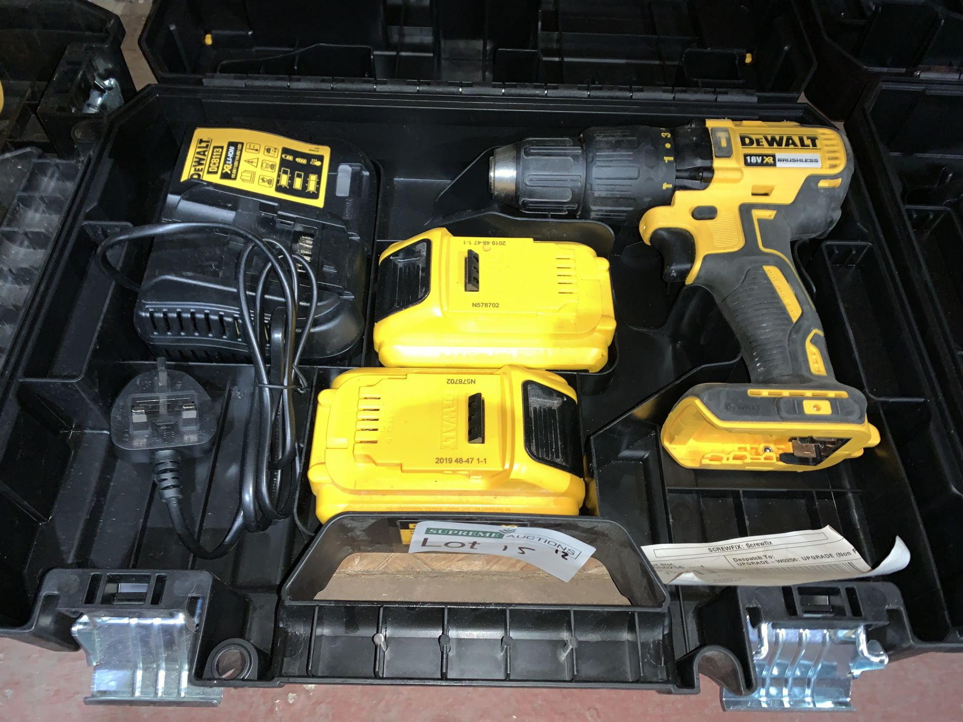 DEWALT CORDLESS BRUSHLESS COMBI DRILL COMES WITH 2 BATTERIES, CHARGER AND CARRY CASE (UNCHECKED,