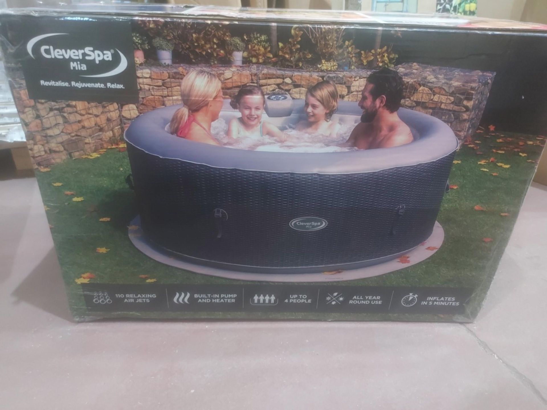BOXED CleverSpa Mia Person Hot Tub. RRP £425 - UNCHECKED/UNTESTED