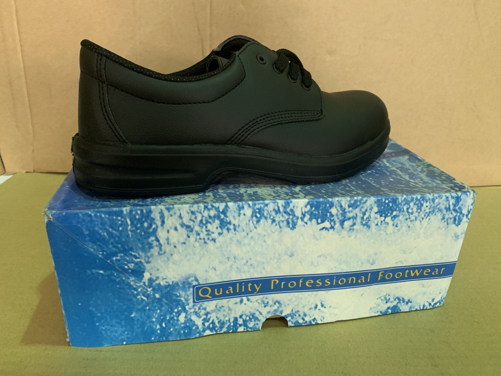 10 X BRAND NEW SAFEWAY PROFESSIONAL SAFETY SHOES SIZE 10 R15