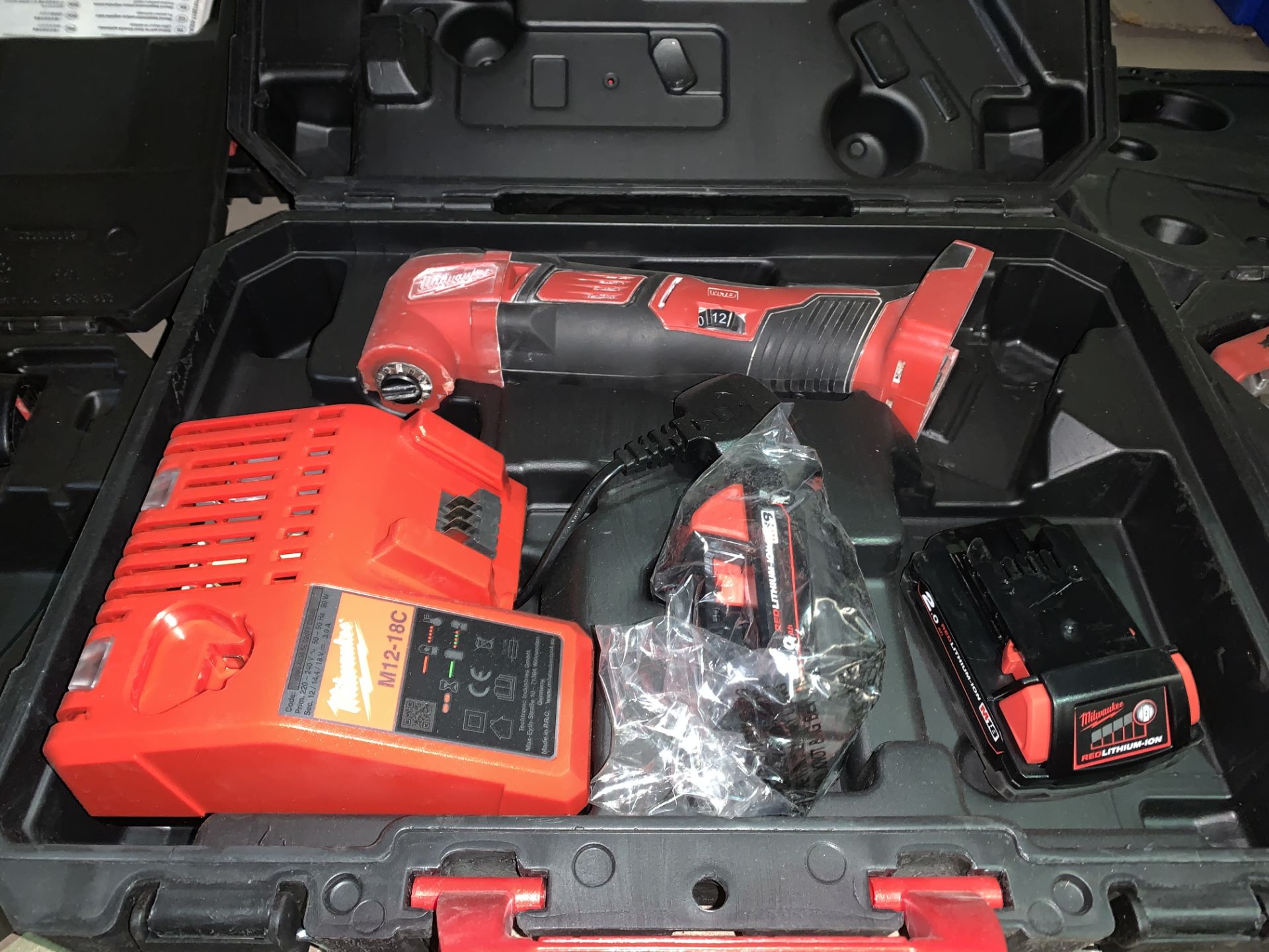 MILWAUKEE M18 CAG115XPDB-0 FUEL 18V LI-ION 4½" BRUSHLESS CORDLESS ANGLE GRINDER WITH 2 BATTERIES