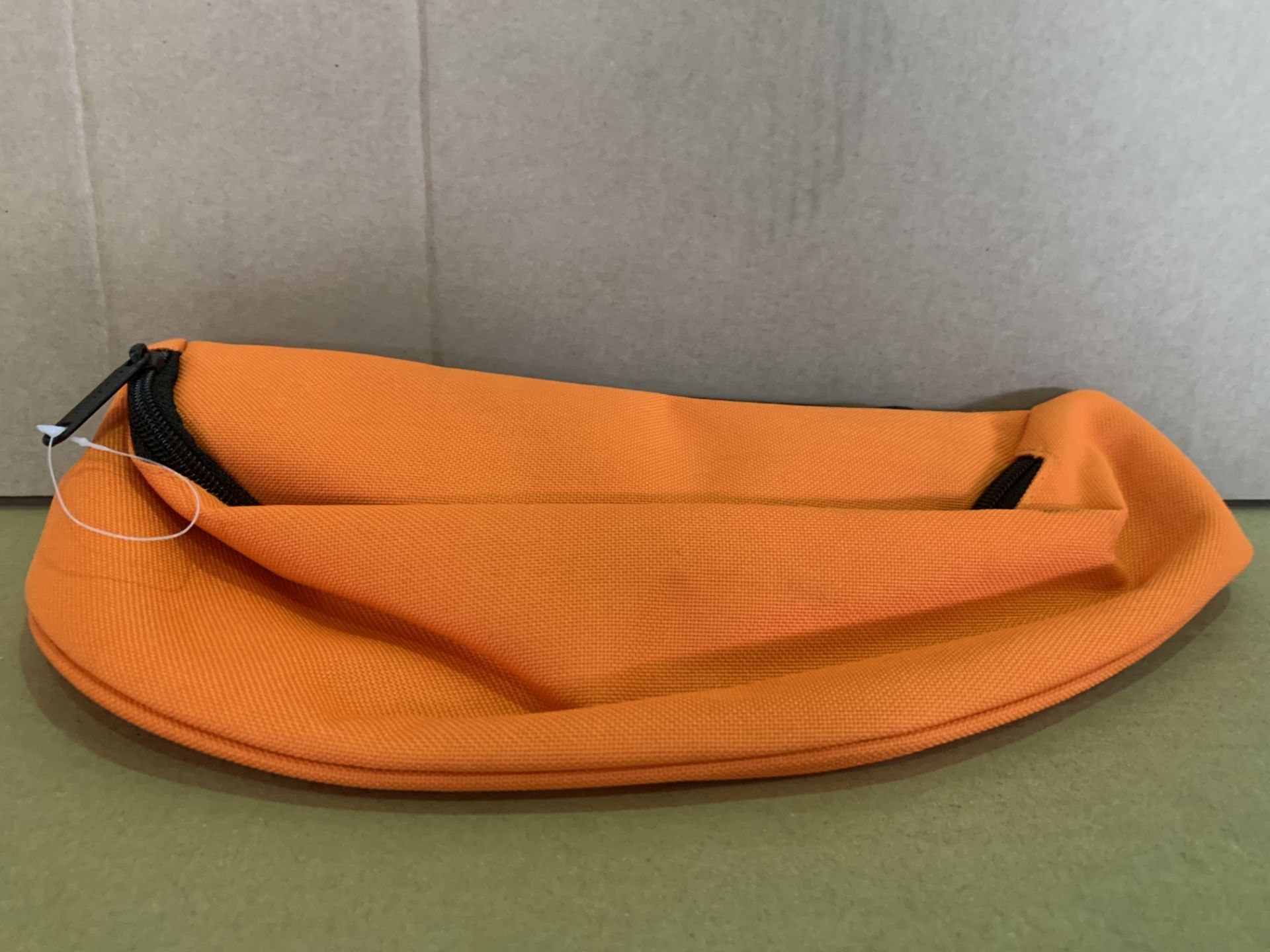 100 X BRAND NEW BAG BASE ORANGE R15